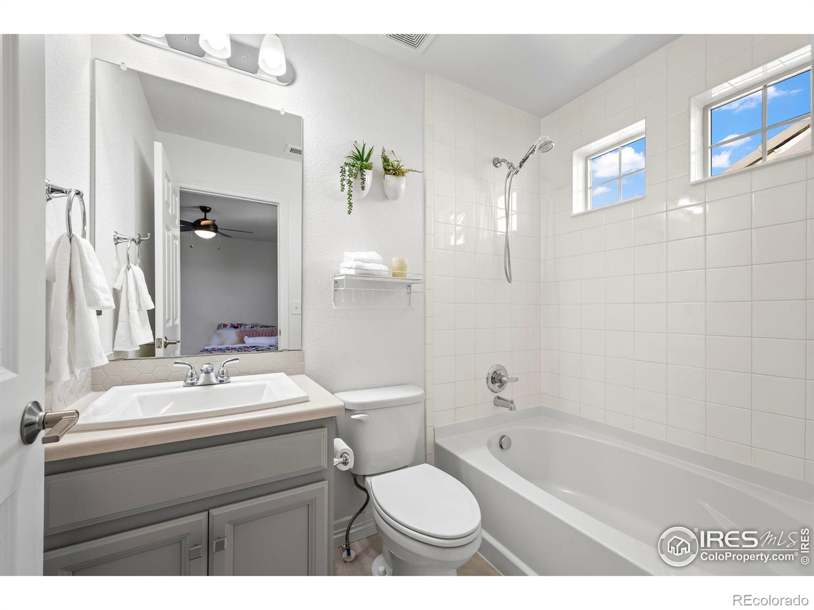 MLS Image #22 for 386  painted horse way,erie, Colorado