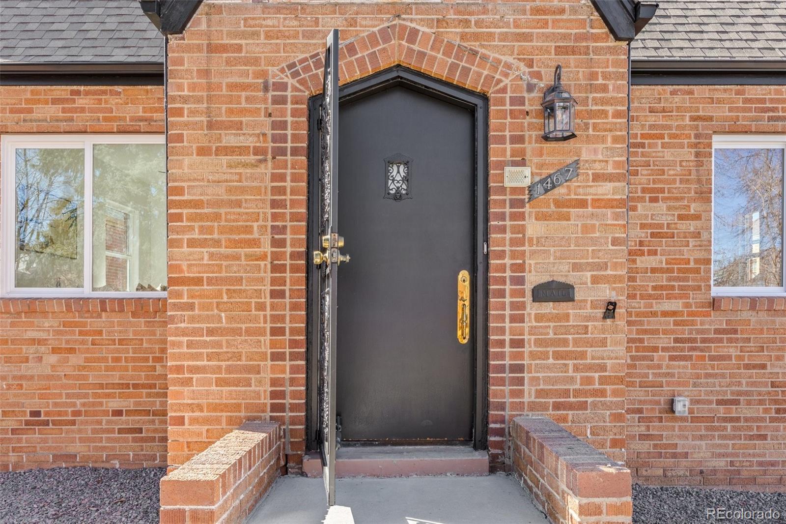 MLS Image #3 for 1467  clermont street,denver, Colorado