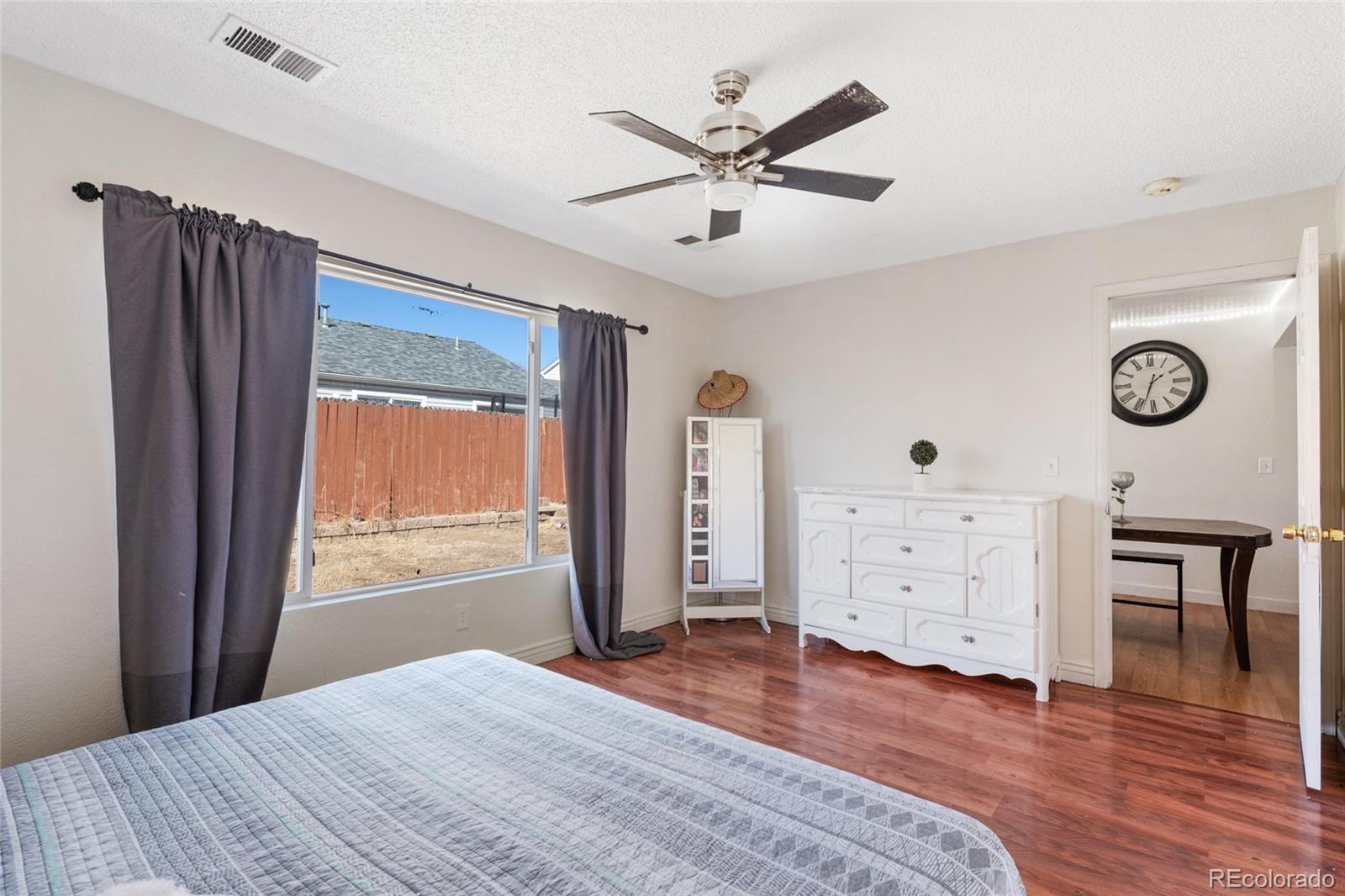 MLS Image #9 for 15627 e 51st drive,denver, Colorado