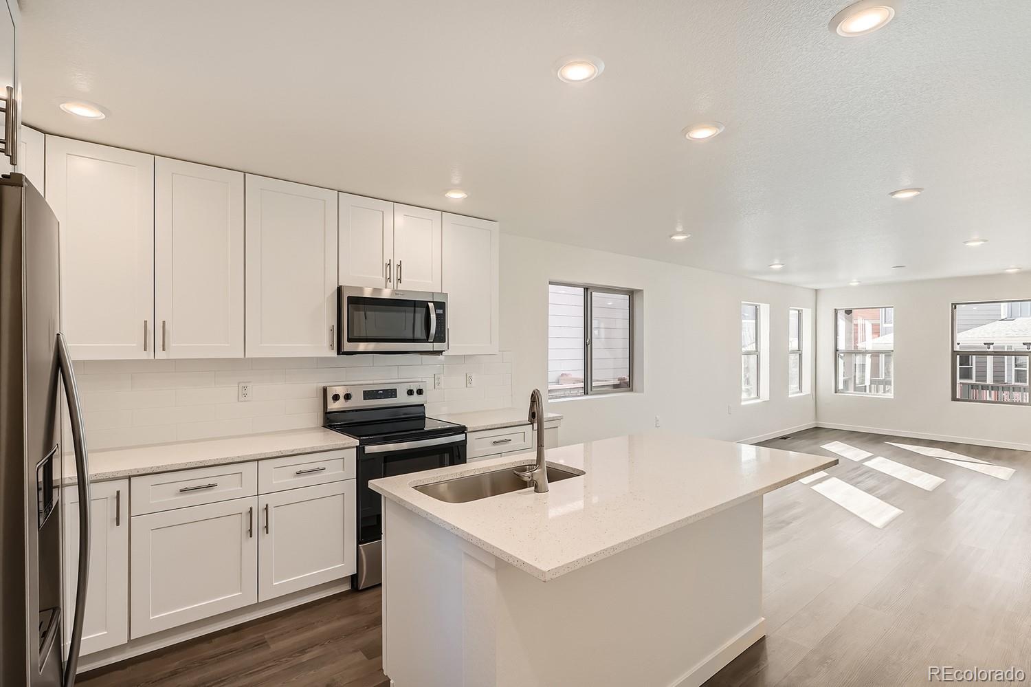 MLS Image #12 for 10331 e 62nd place,denver, Colorado