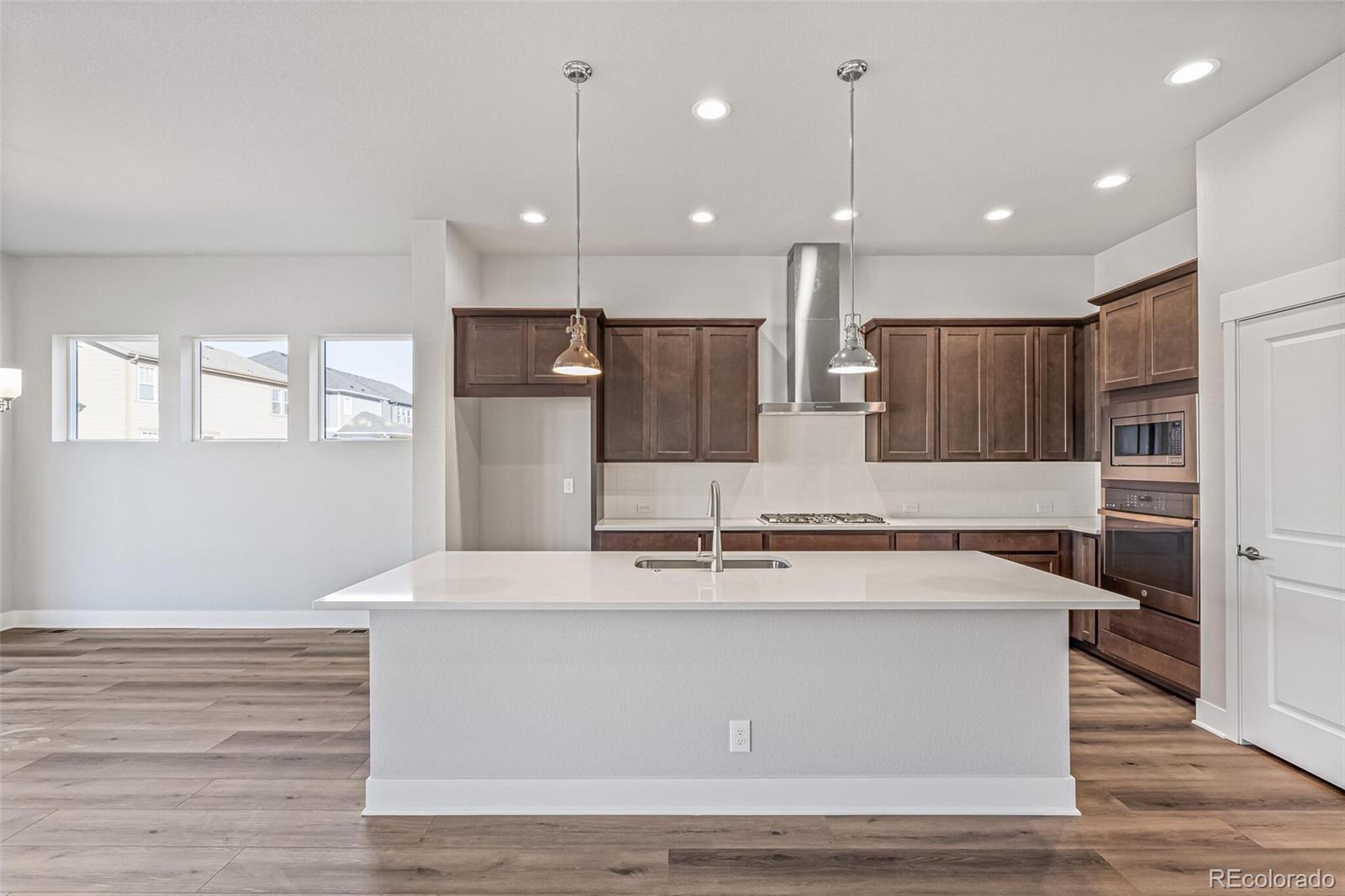 MLS Image #14 for 21097 e 62nd drive,aurora, Colorado