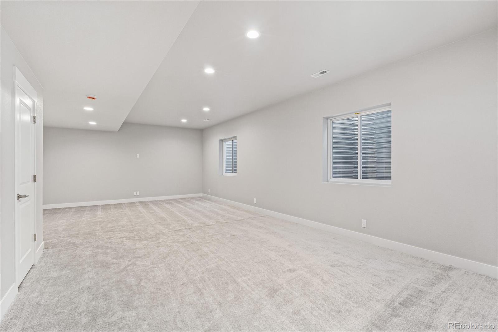 MLS Image #32 for 21097 e 62nd drive,aurora, Colorado