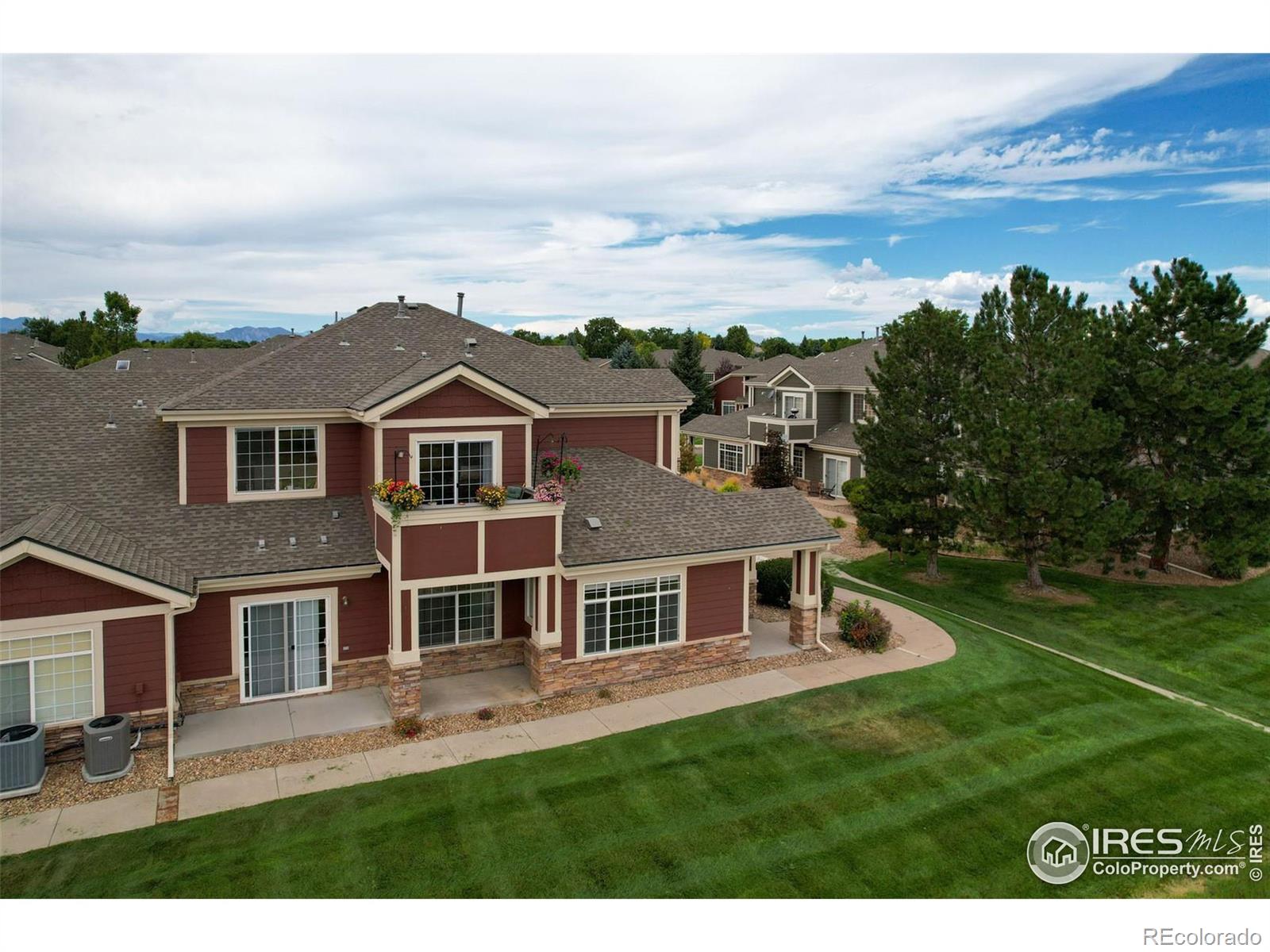 MLS Image #17 for 13722  legend way,broomfield, Colorado