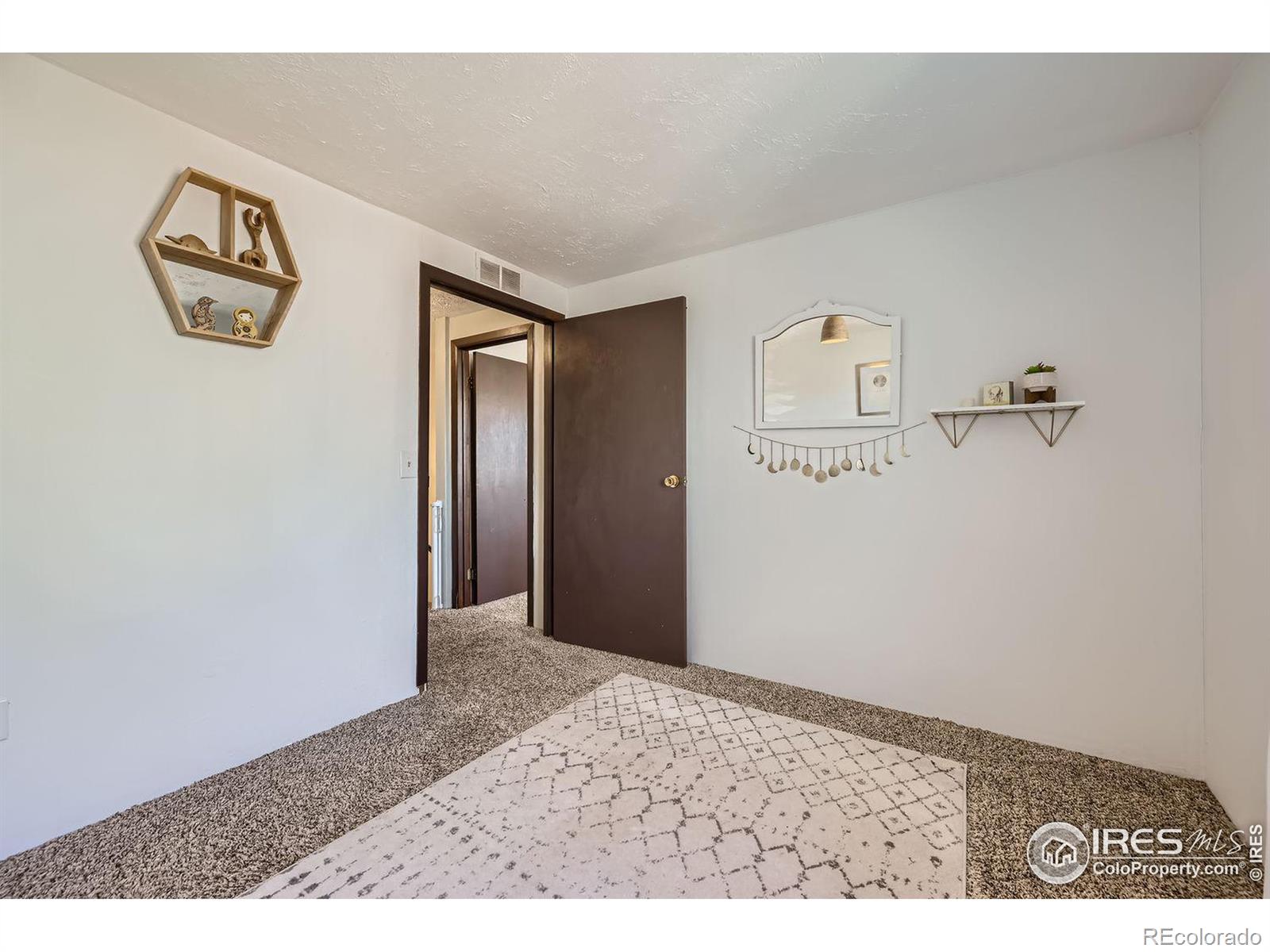 MLS Image #19 for 1055  ponderosa circle,longmont, Colorado