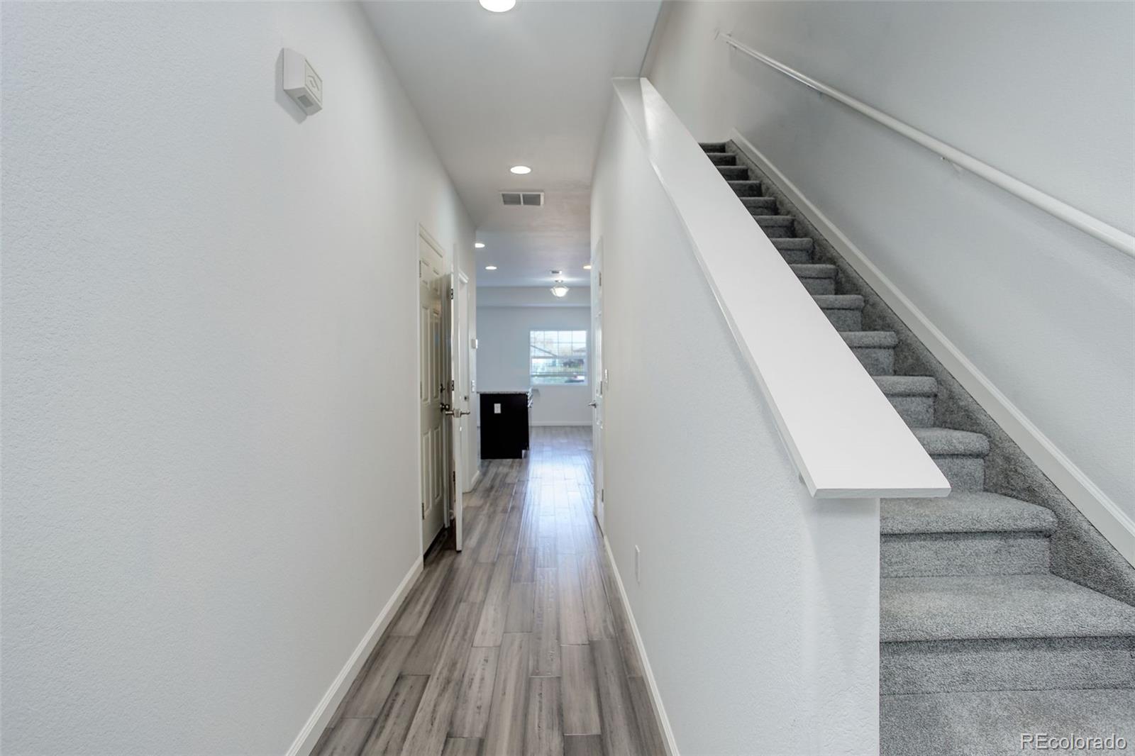 MLS Image #2 for 2711 n sable boulevard,aurora, Colorado