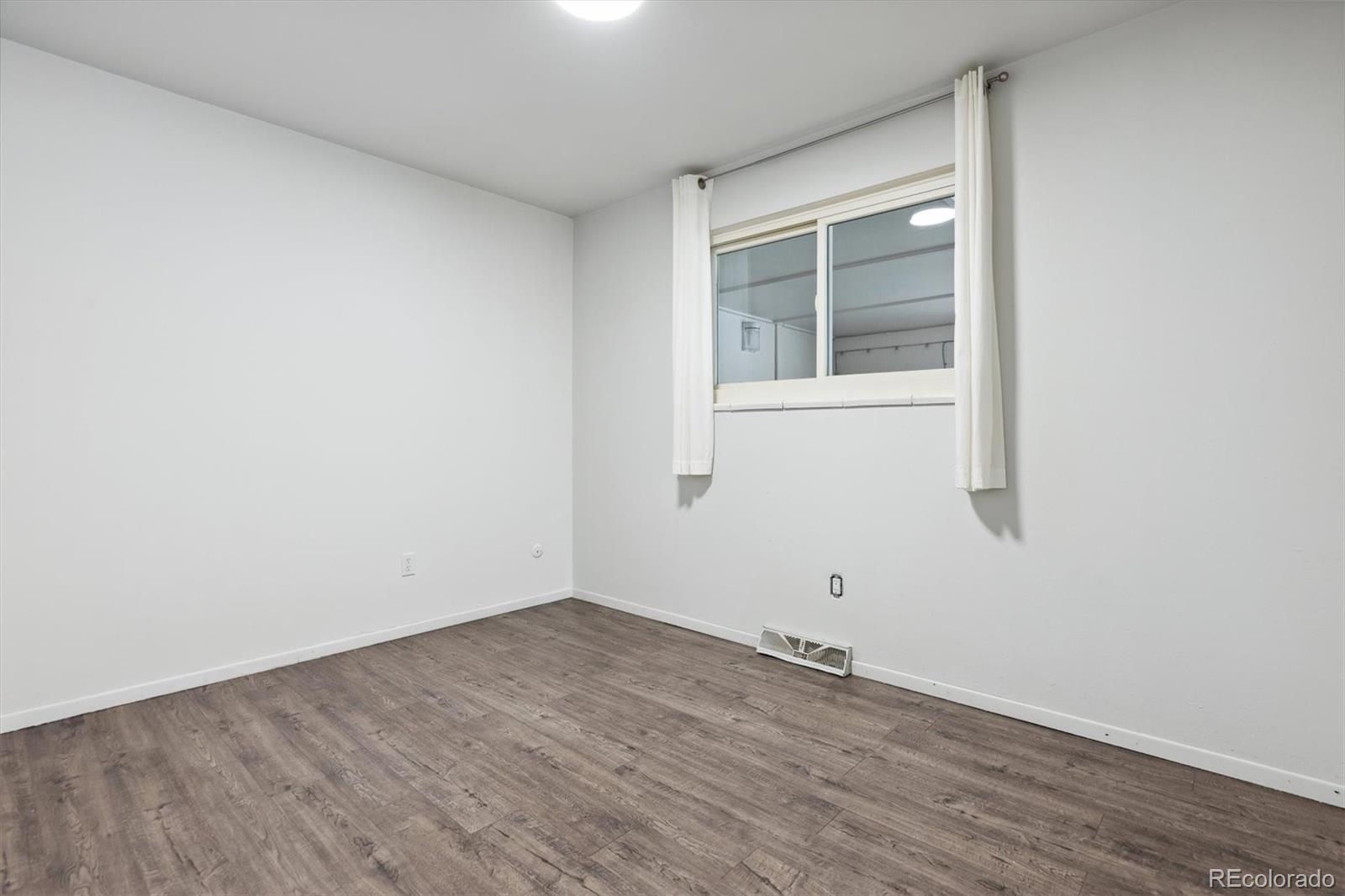 MLS Image #10 for 5800 w warren avenue,denver, Colorado