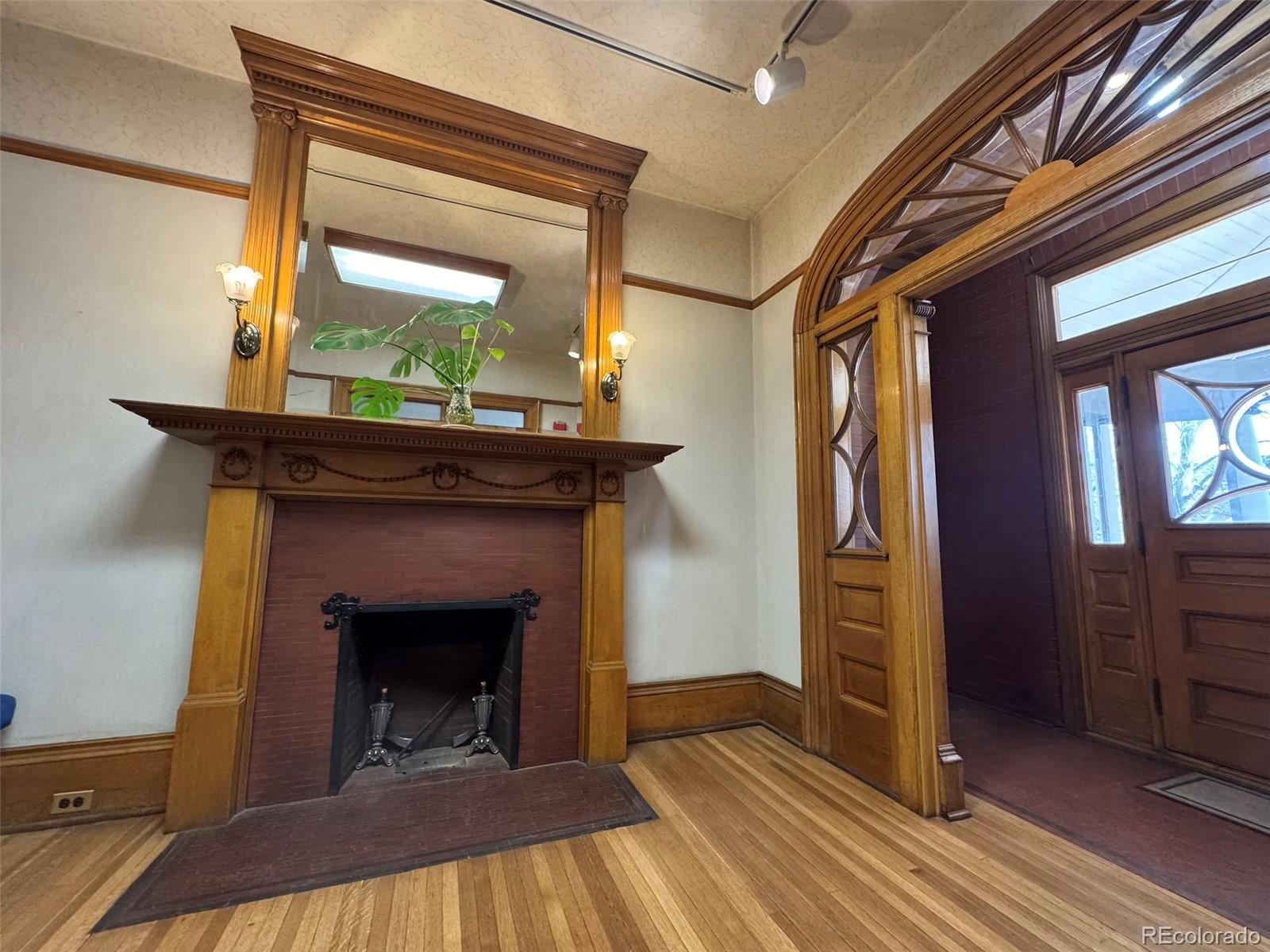 MLS Image #8 for 1625 n downing street,denver, Colorado