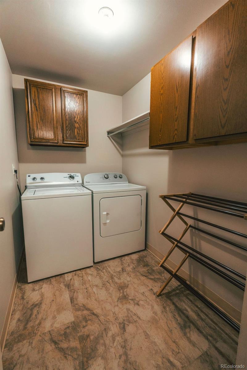 MLS Image #12 for 3460 s poplar street,denver, Colorado