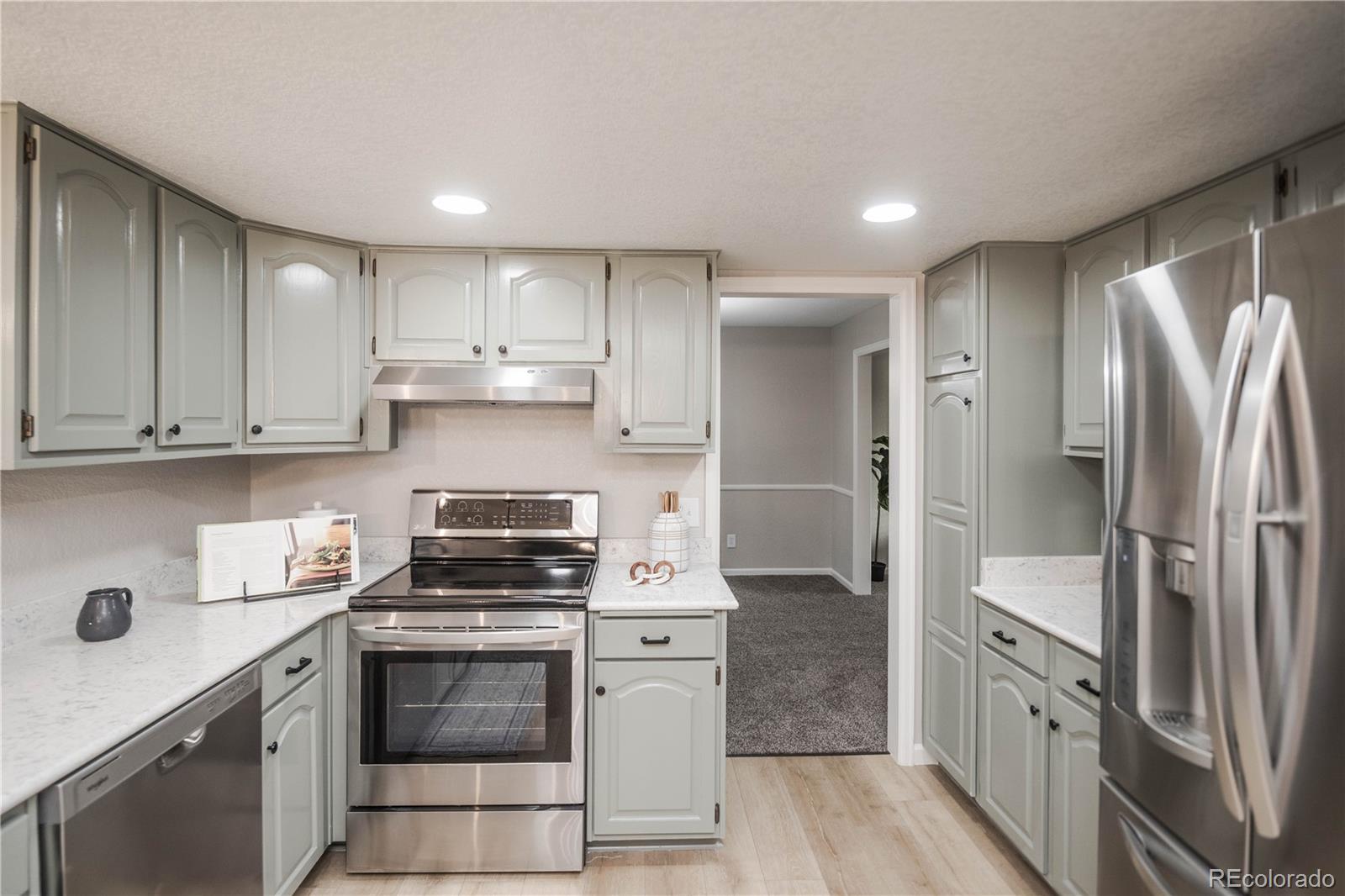 MLS Image #8 for 1409 s moline street,aurora, Colorado