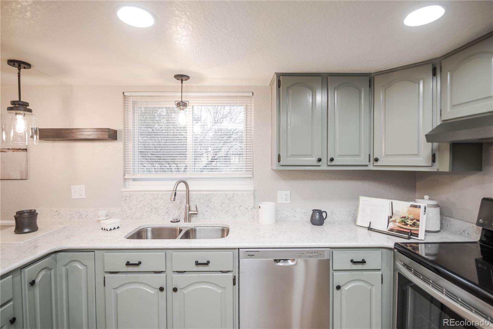 MLS Image #9 for 1409 s moline street,aurora, Colorado