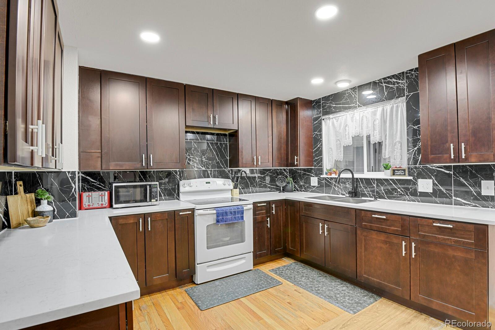 MLS Image #12 for 9135  bellaire street,thornton, Colorado