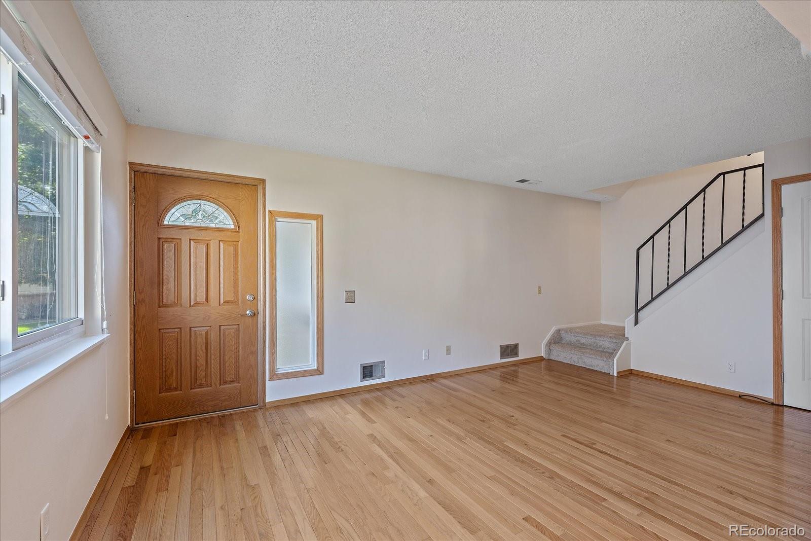 MLS Image #3 for 9255 e lehigh avenue,denver, Colorado