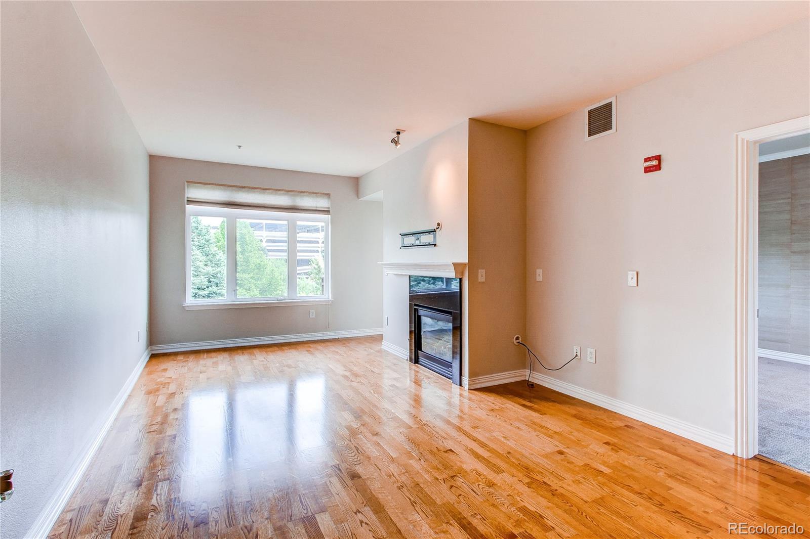 MLS Image #9 for 2700 e cherry creek drive,denver, Colorado