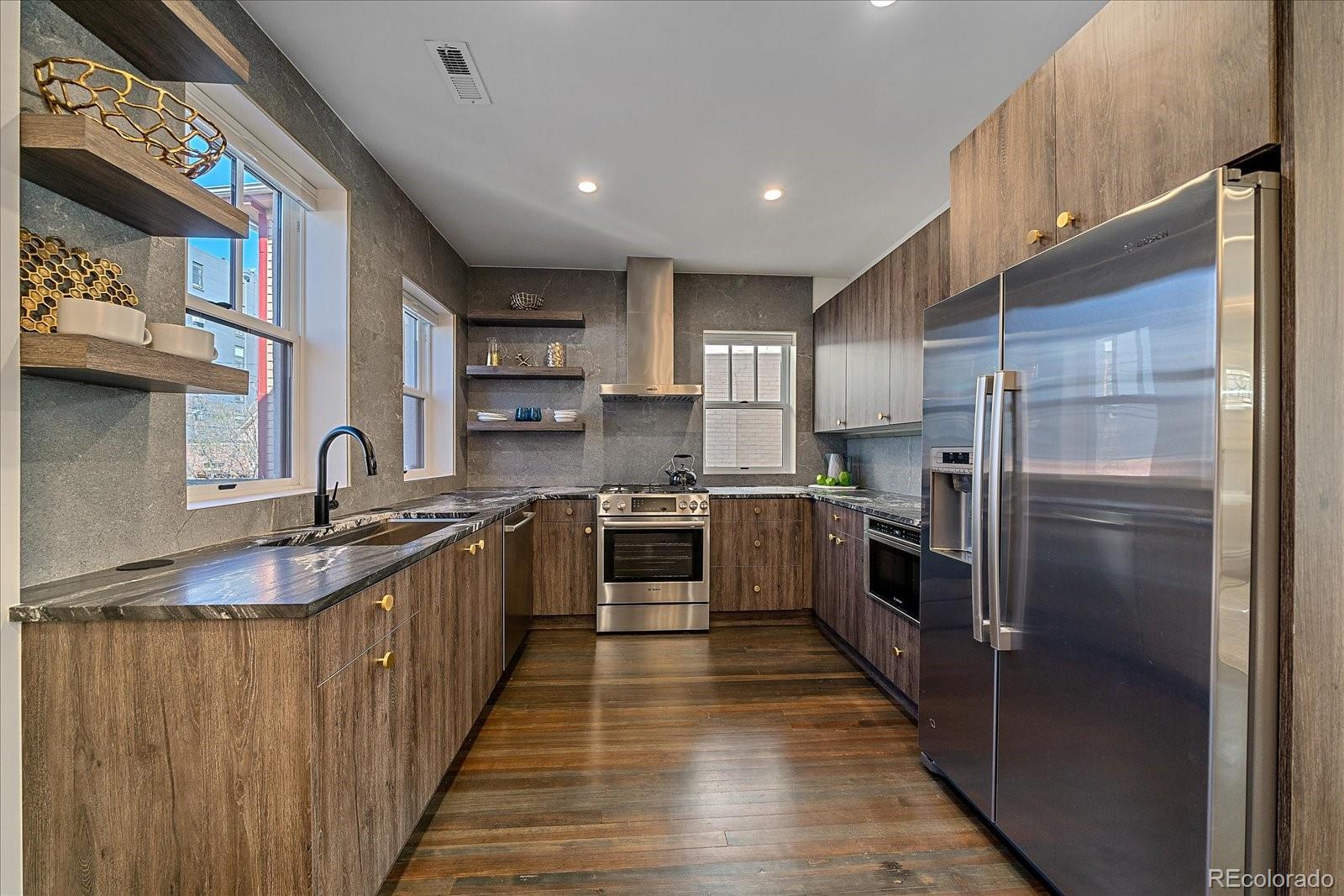 MLS Image #10 for 1355  adams street,denver, Colorado