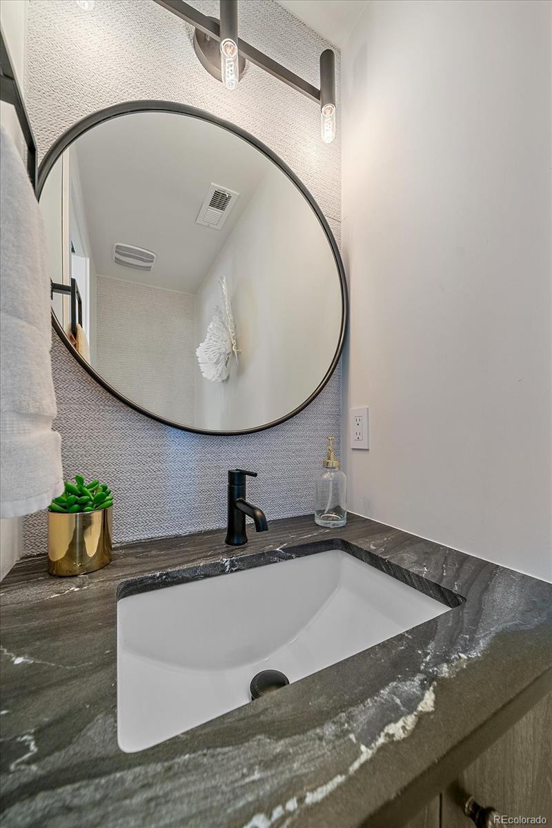 MLS Image #14 for 1355  adams street,denver, Colorado