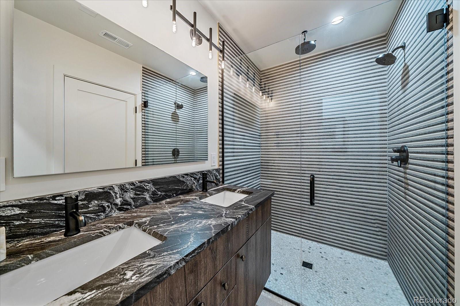 MLS Image #18 for 1355  adams street,denver, Colorado