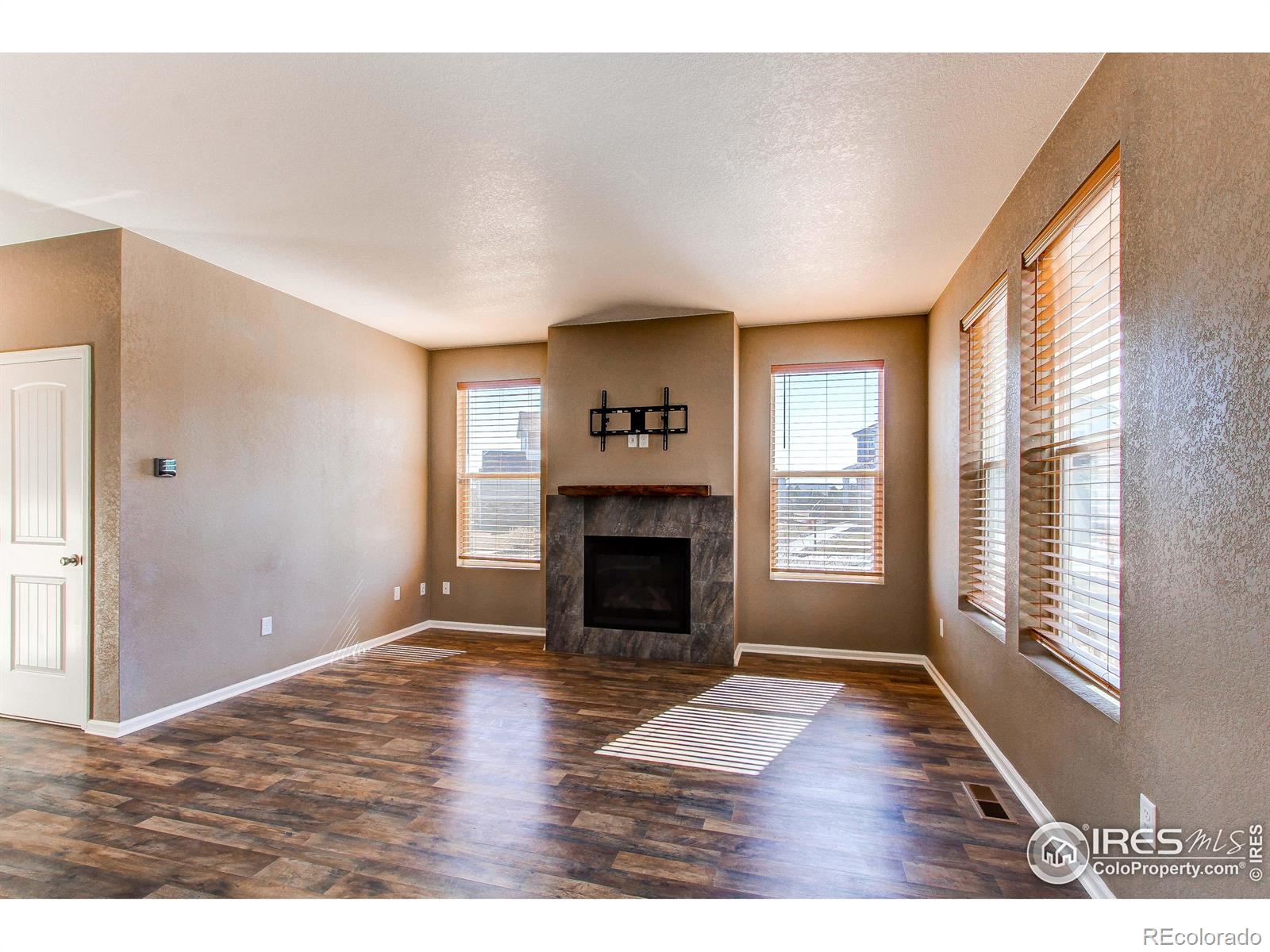 MLS Image #10 for 2901  pawnee creek drive,loveland, Colorado