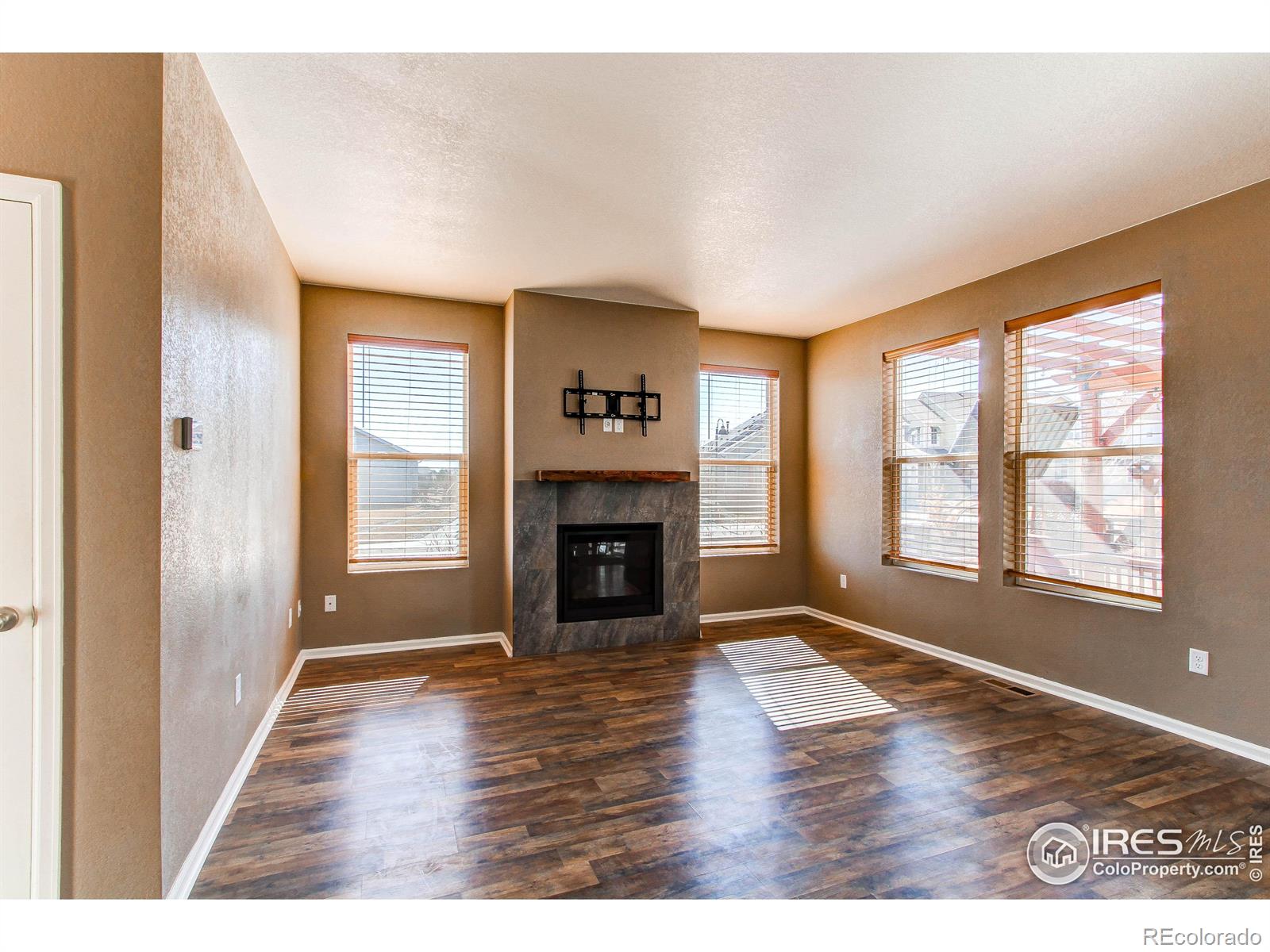 MLS Image #11 for 2901  pawnee creek drive,loveland, Colorado