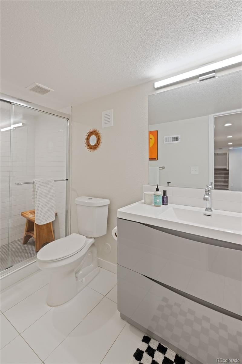 MLS Image #31 for 3011  oneida street,denver, Colorado