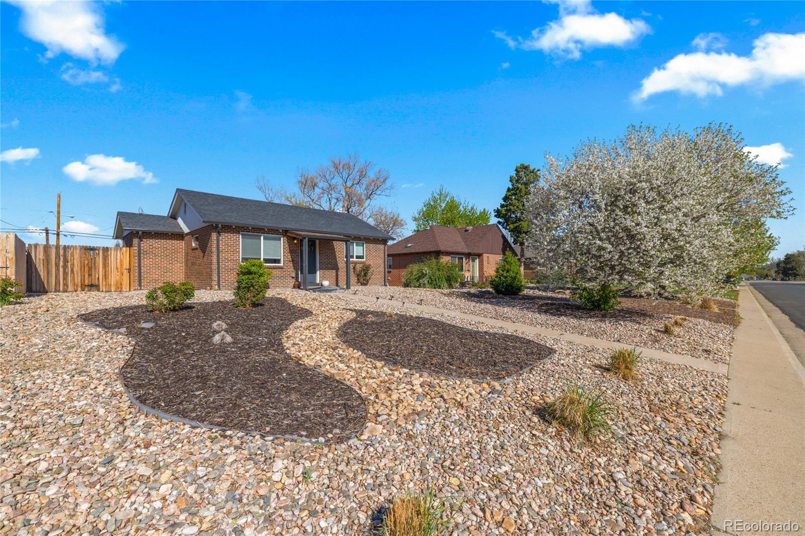 MLS Image #40 for 3011  oneida street,denver, Colorado