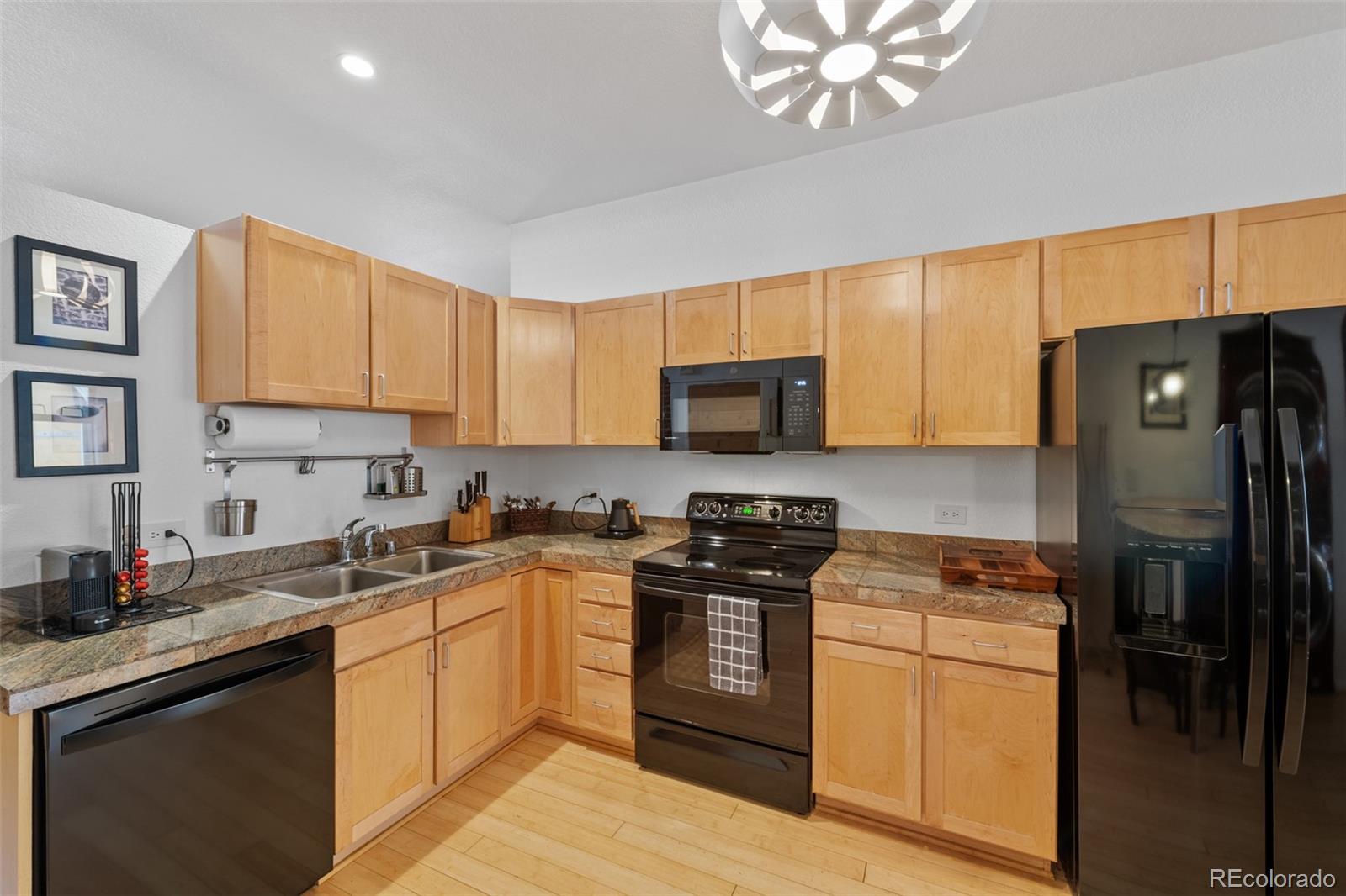 MLS Image #13 for 3225  blake street,denver, Colorado