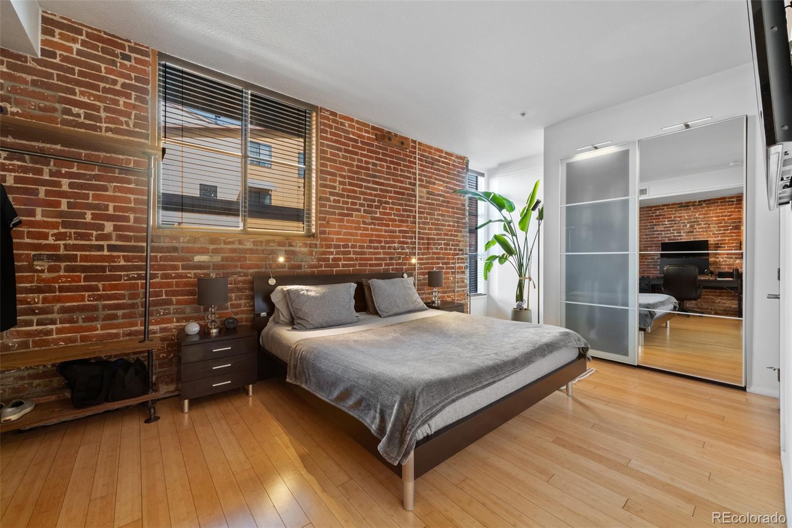 MLS Image #16 for 3225  blake street,denver, Colorado