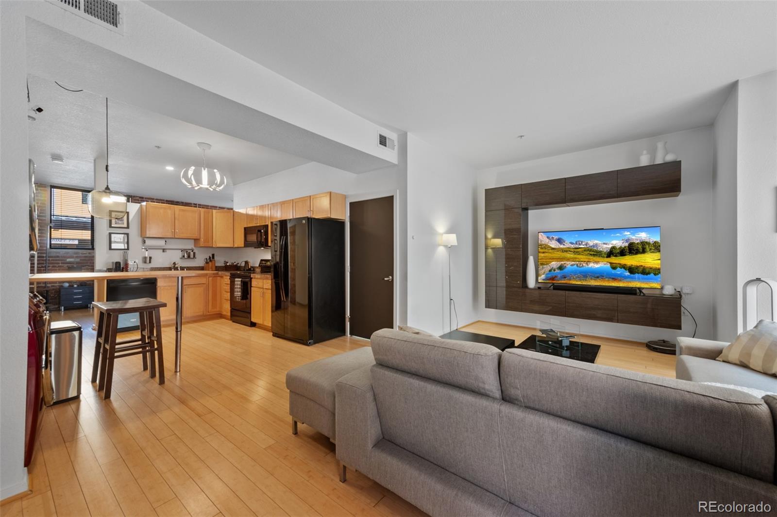MLS Image #9 for 3225  blake street,denver, Colorado