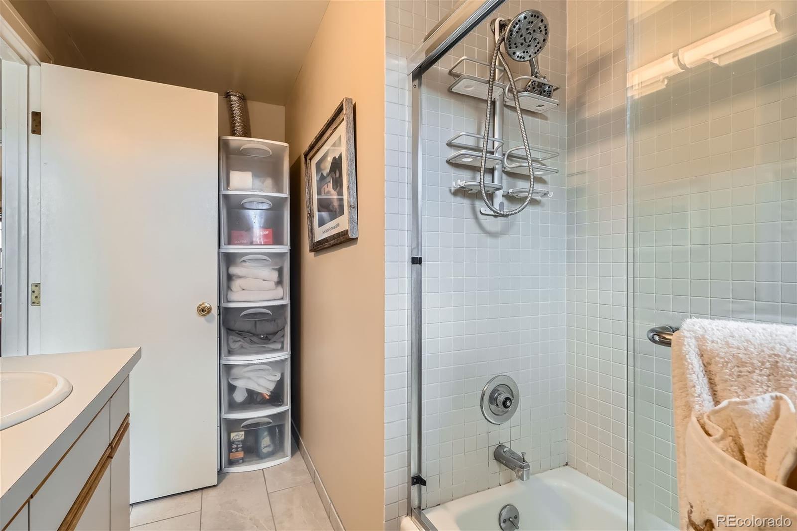 MLS Image #15 for 960 n sherman street,denver, Colorado
