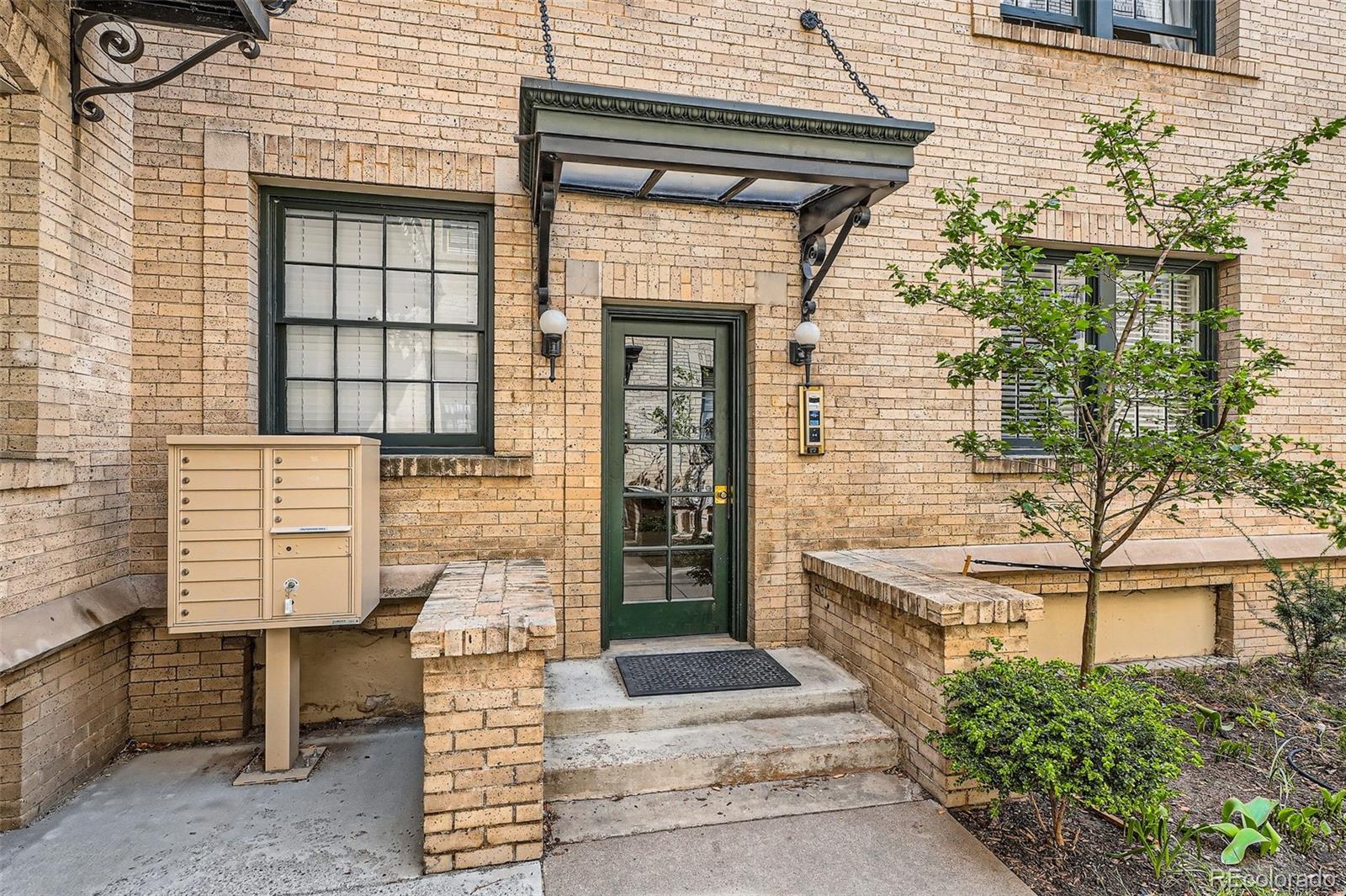 MLS Image #2 for 960 n sherman street,denver, Colorado