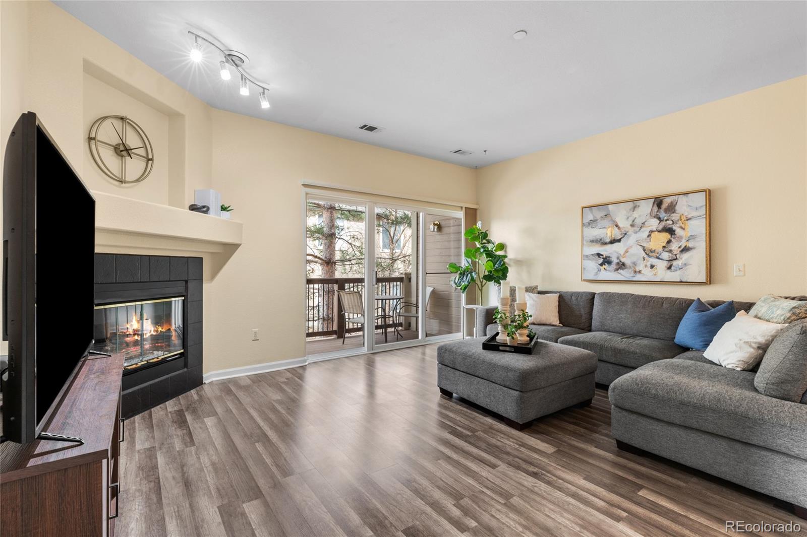 MLS Image #2 for 7459 s alkire street,littleton, Colorado