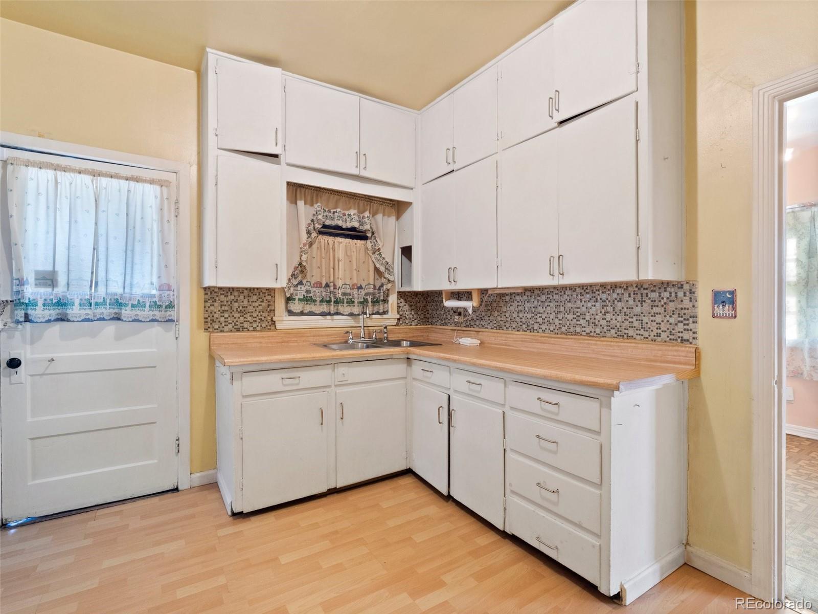 MLS Image #12 for 1450  joliet street,aurora, Colorado