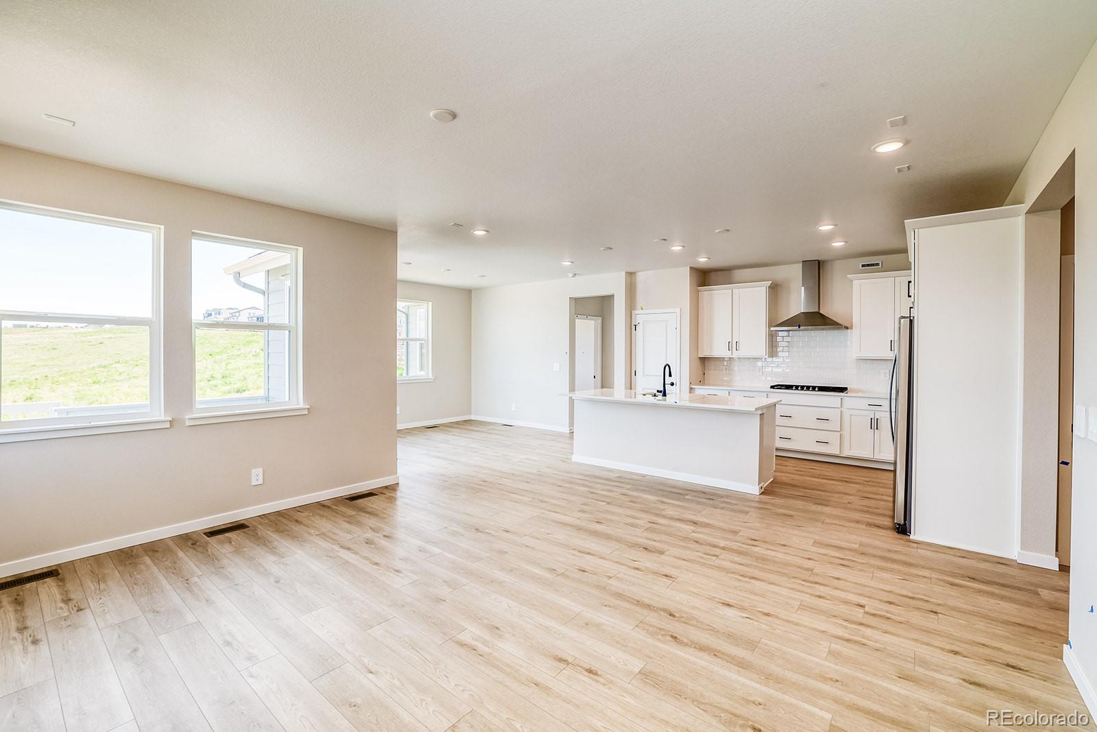 MLS Image #8 for 39628  yorktown terrace,elizabeth, Colorado