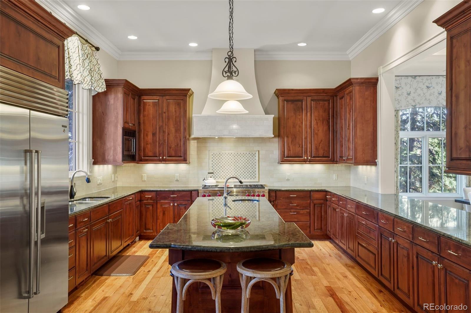 MLS Image #10 for 2891  carriage manor point,colorado springs, Colorado