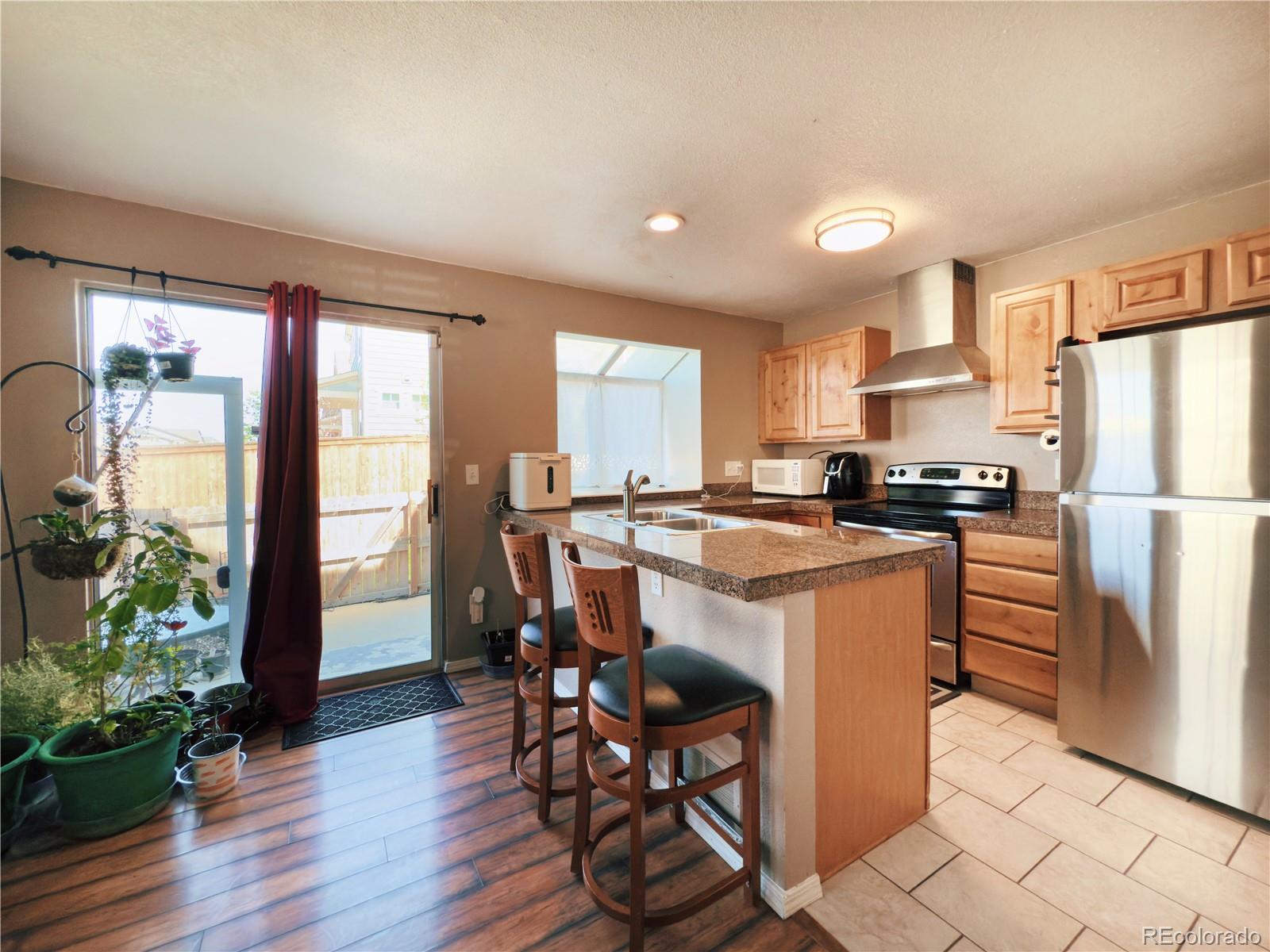MLS Image #4 for 1120 s waco street,aurora, Colorado