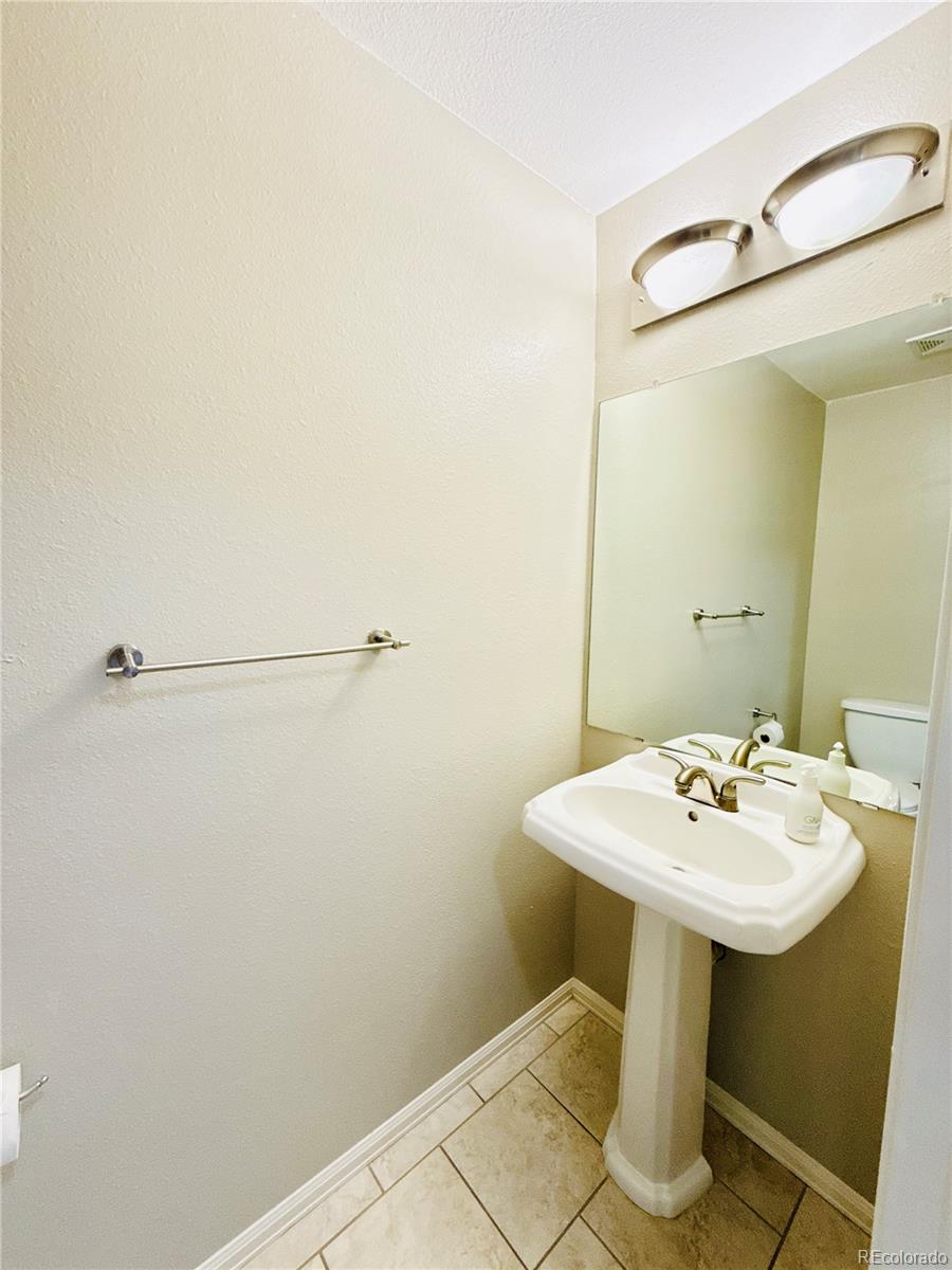 MLS Image #7 for 1120 s waco street,aurora, Colorado