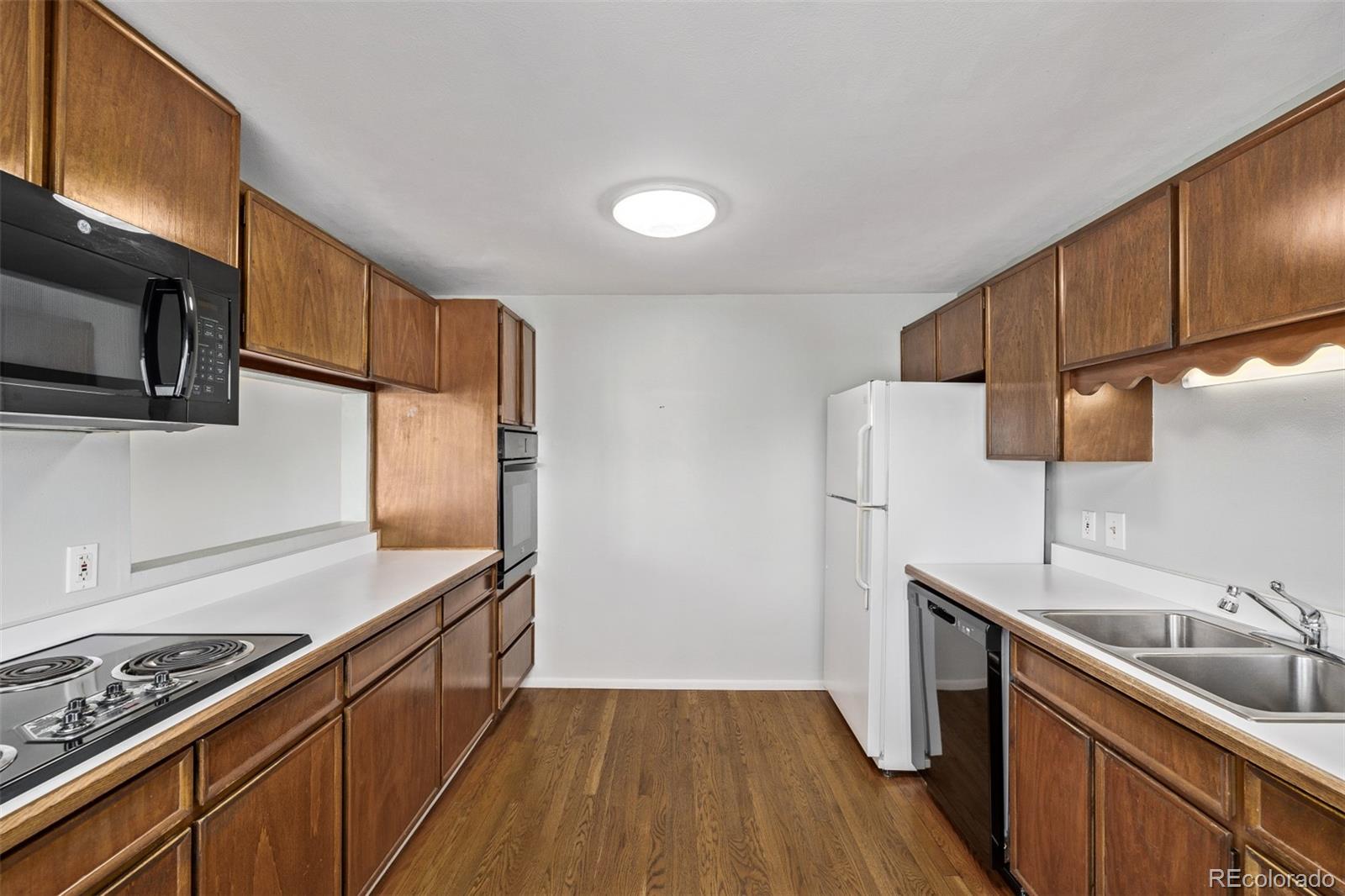 MLS Image #9 for 2813 s ivan way,denver, Colorado