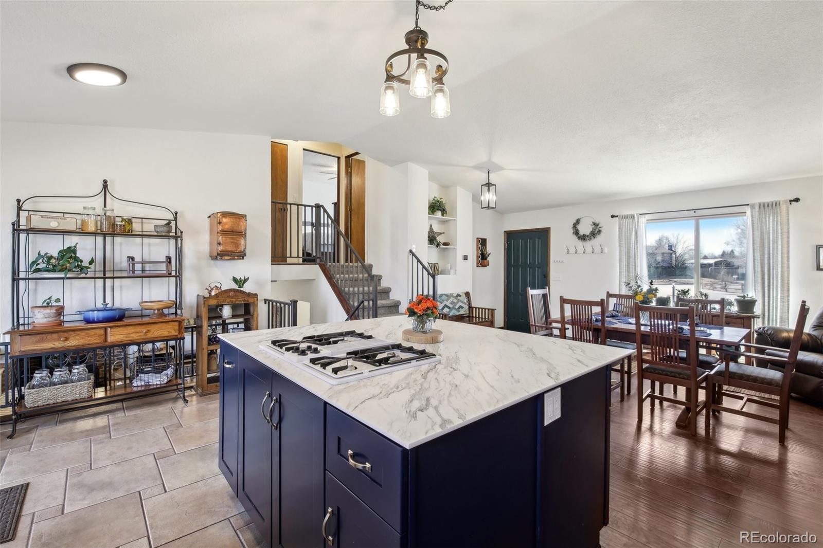 MLS Image #10 for 2252  evelyn court,loveland, Colorado