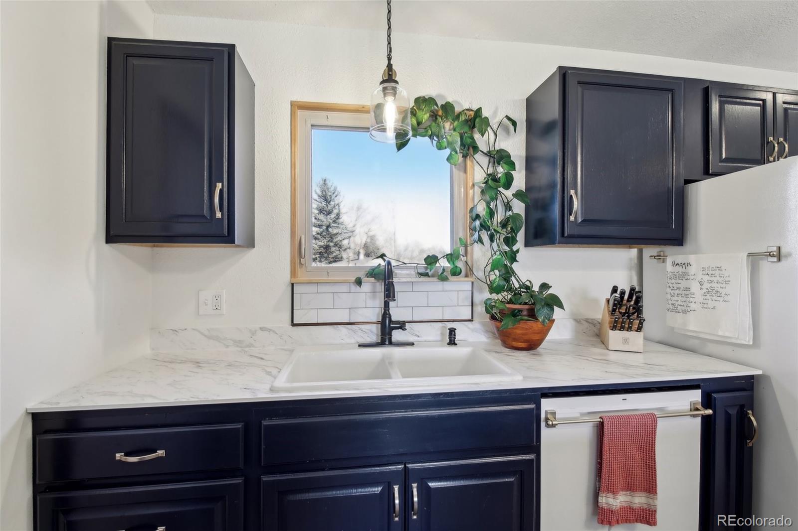 MLS Image #11 for 2252  evelyn court,loveland, Colorado