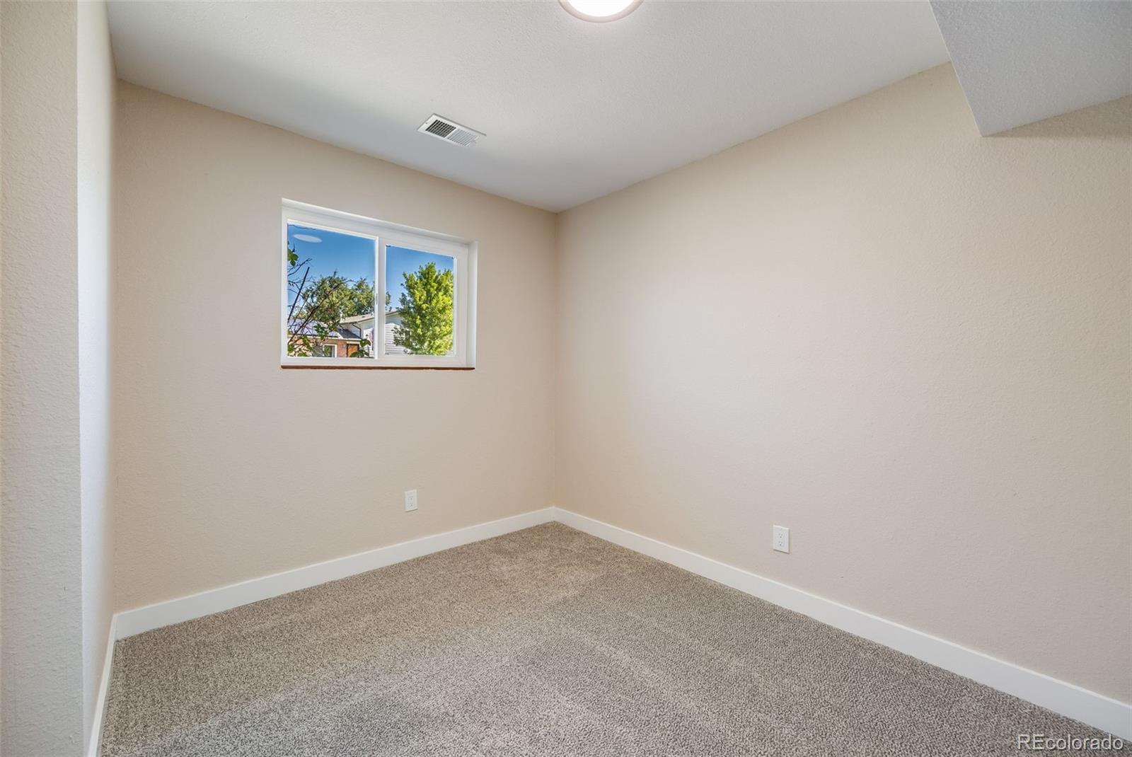 MLS Image #19 for 8952 w stanford avenue,denver, Colorado