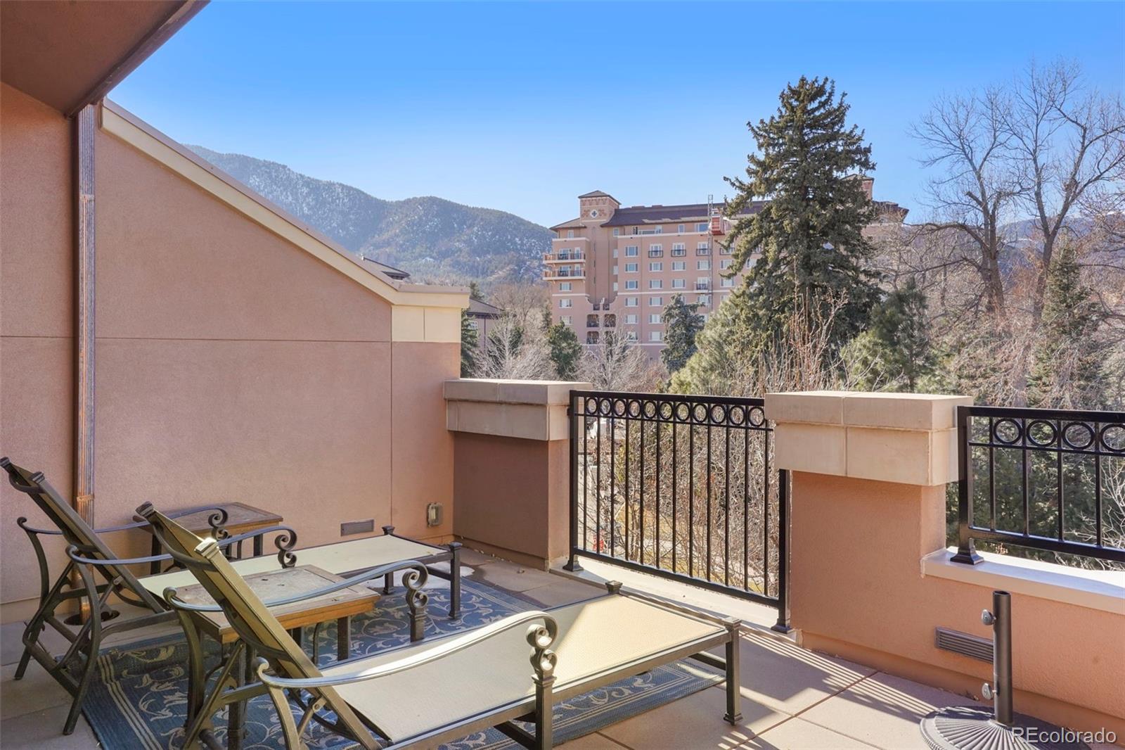 MLS Image #25 for 2916  carriage manor point,colorado springs, Colorado