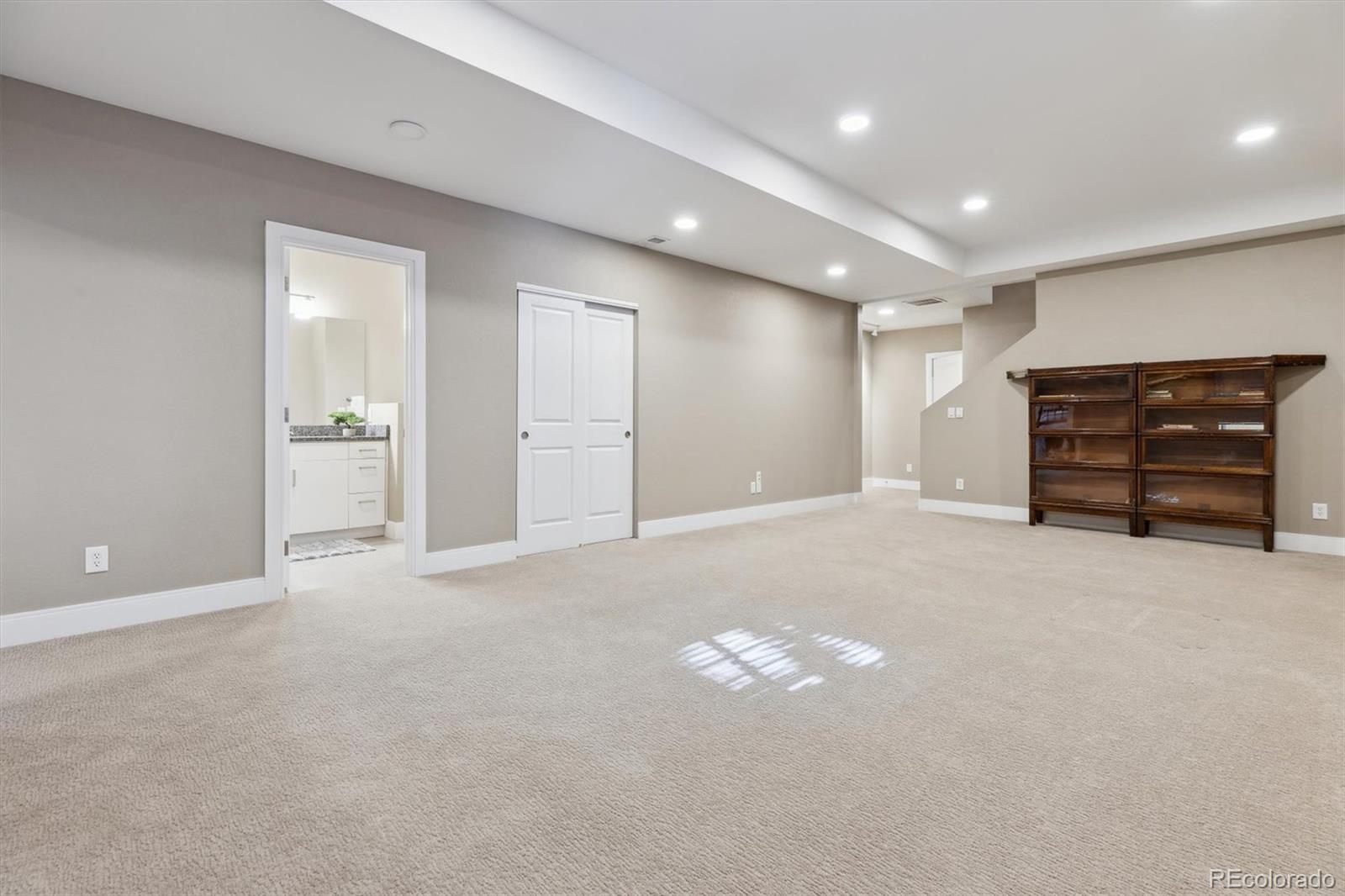 MLS Image #28 for 65  newport street,denver, Colorado