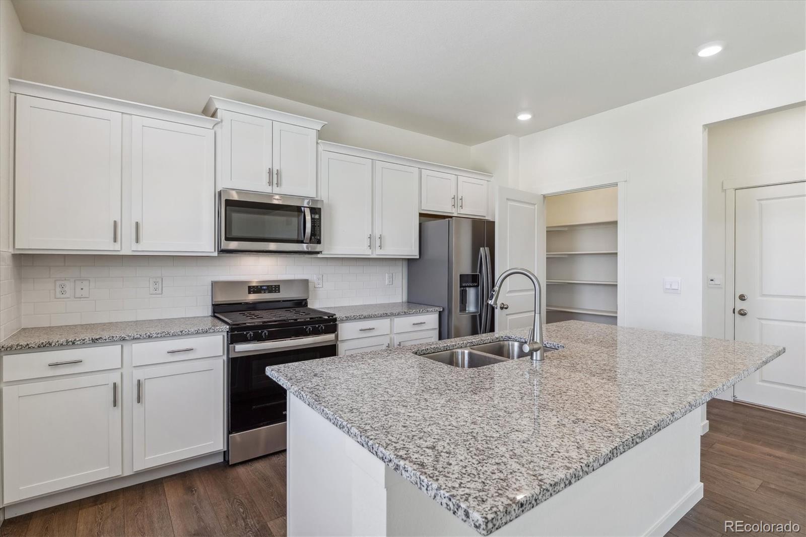 MLS Image #5 for 1923  westport avenue,berthoud, Colorado