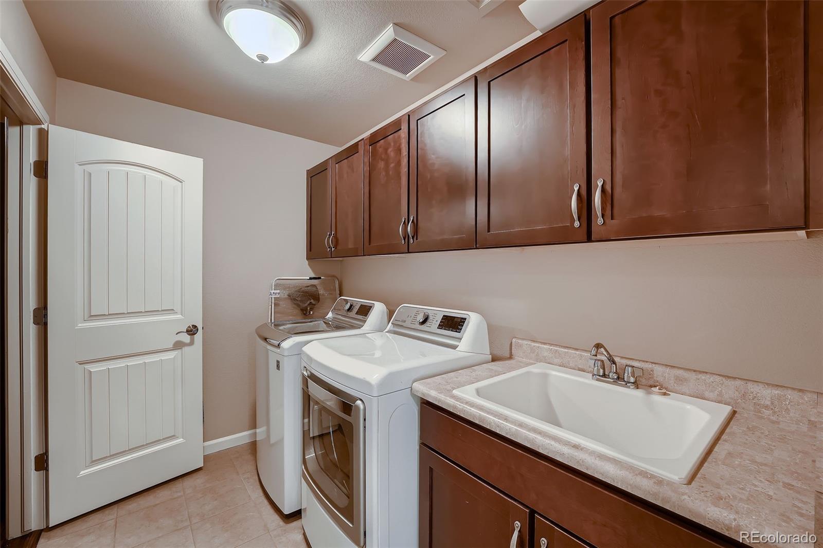 MLS Image #24 for 2618 s kilmer court,denver, Colorado