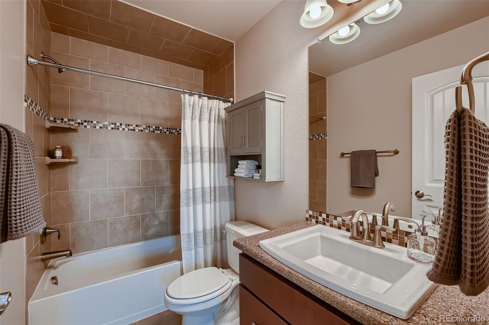 MLS Image #26 for 2618 s kilmer court,denver, Colorado