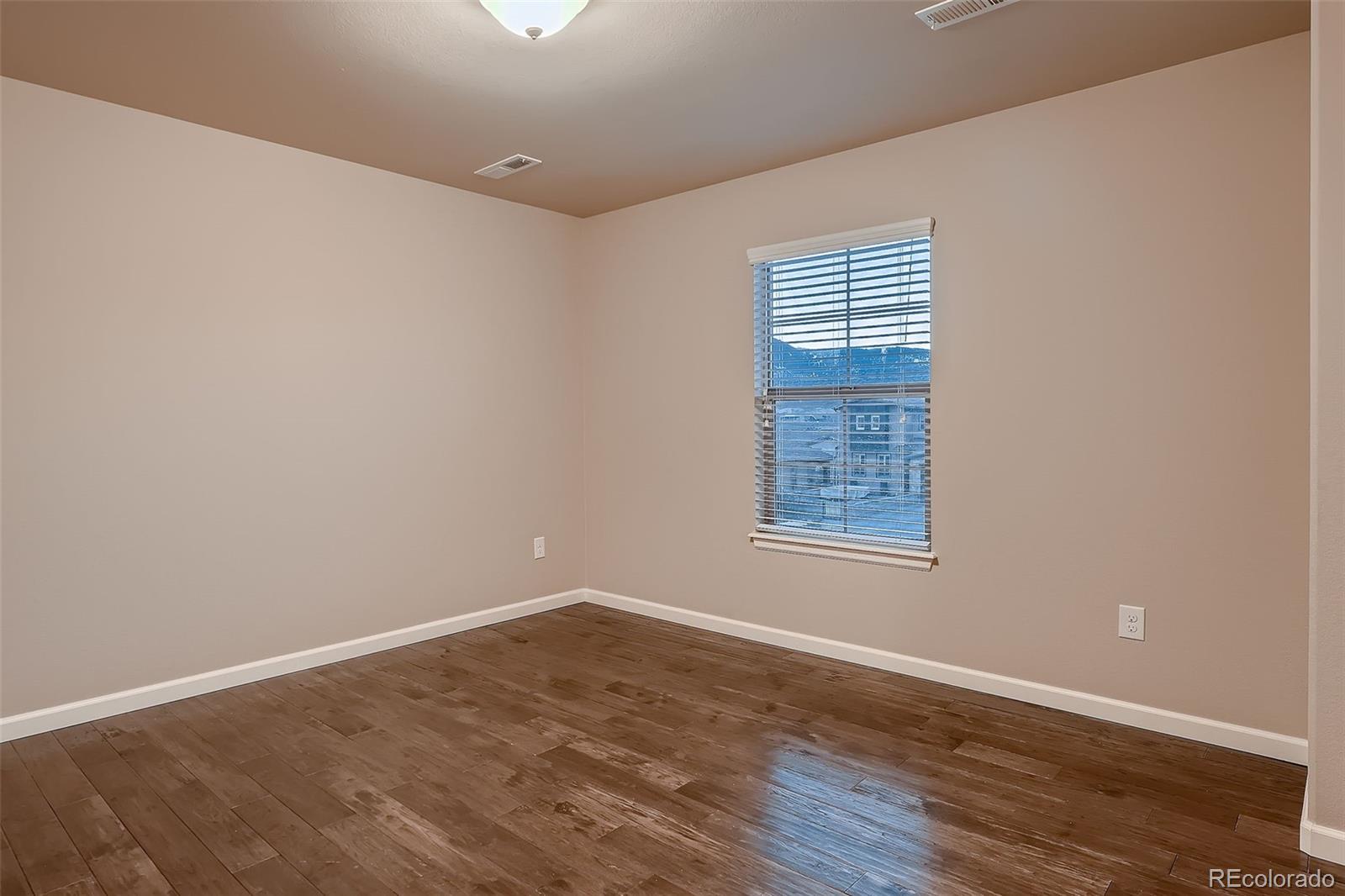 MLS Image #29 for 2618 s kilmer court,denver, Colorado