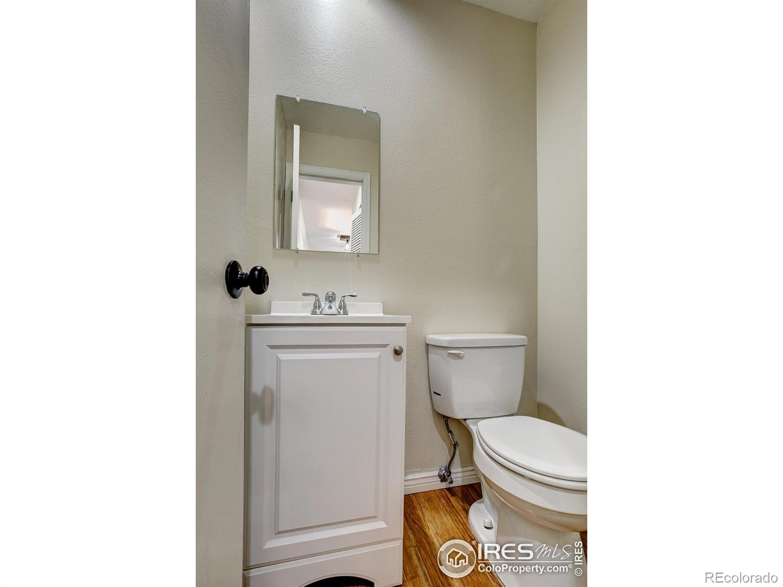 MLS Image #16 for 1251 s monaco parkway,denver, Colorado