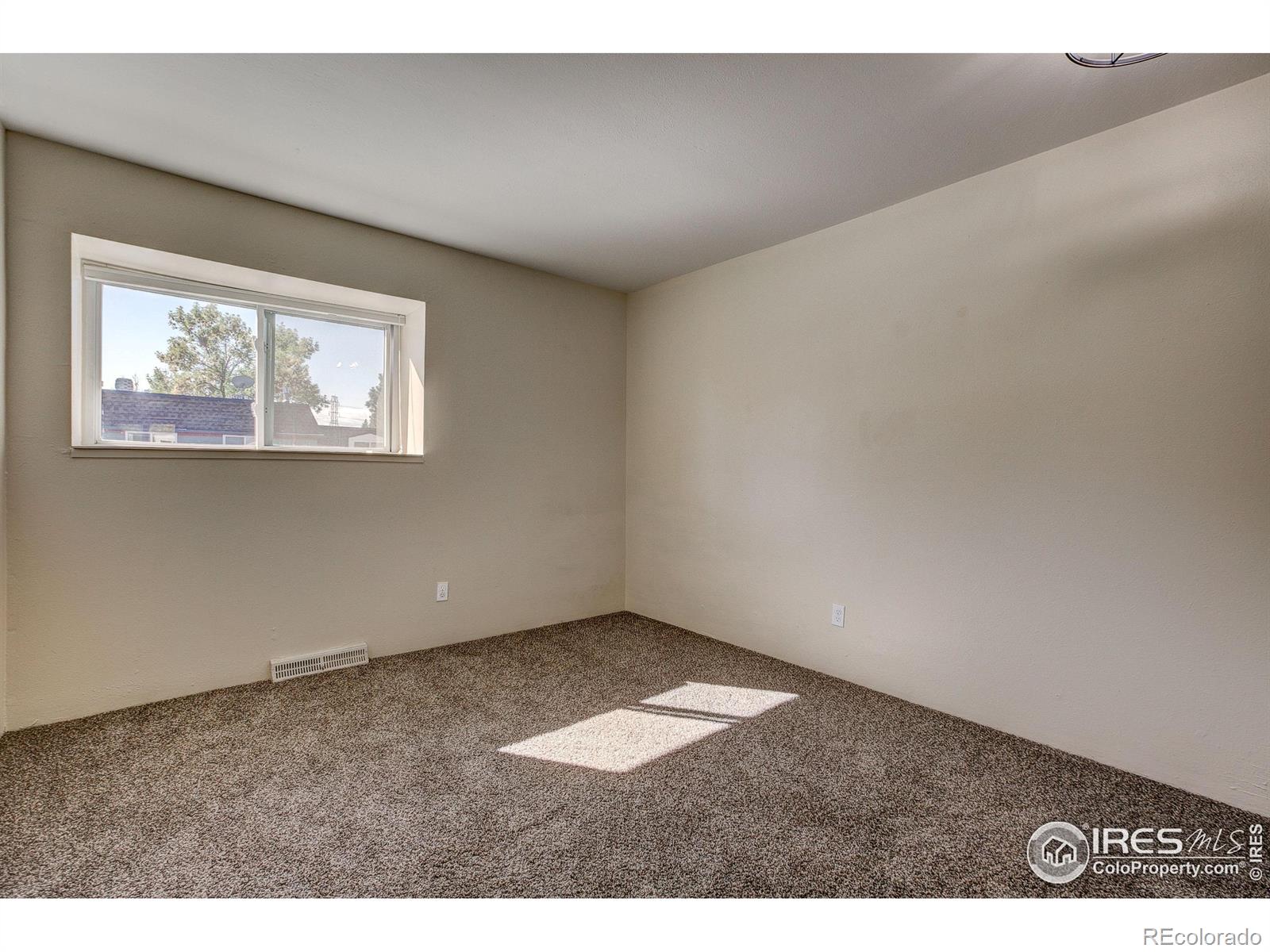 MLS Image #24 for 1251 s monaco parkway,denver, Colorado