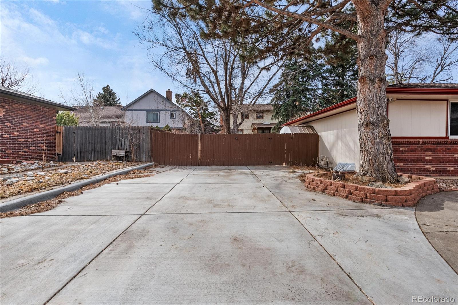 MLS Image #2 for 12378 e cedar circle,aurora, Colorado