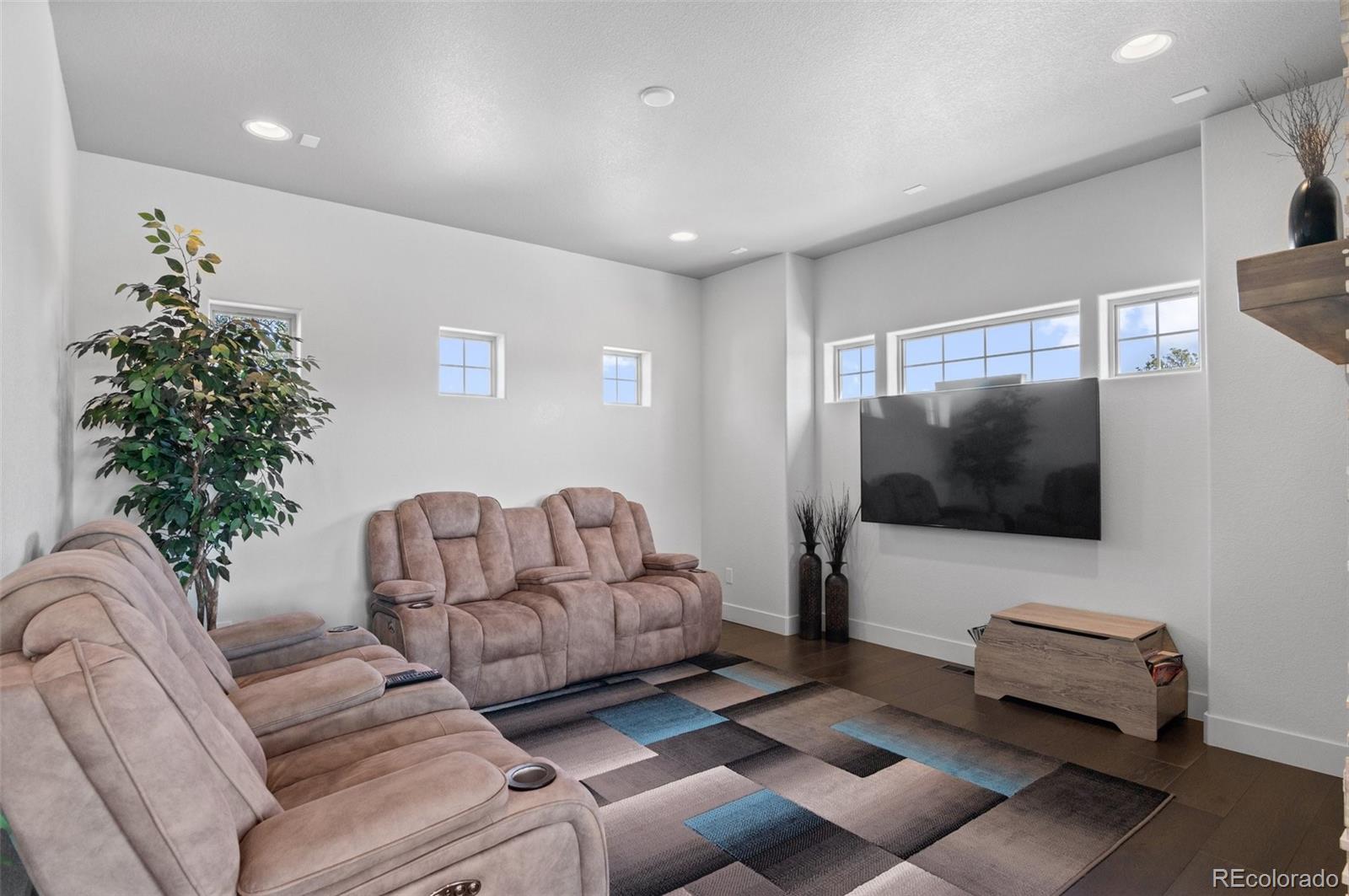 MLS Image #6 for 128  chapel hill circle,brighton, Colorado