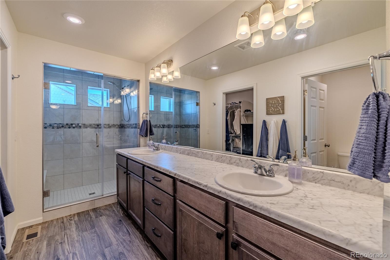 MLS Image #12 for 12 s oak hill way,aurora, Colorado